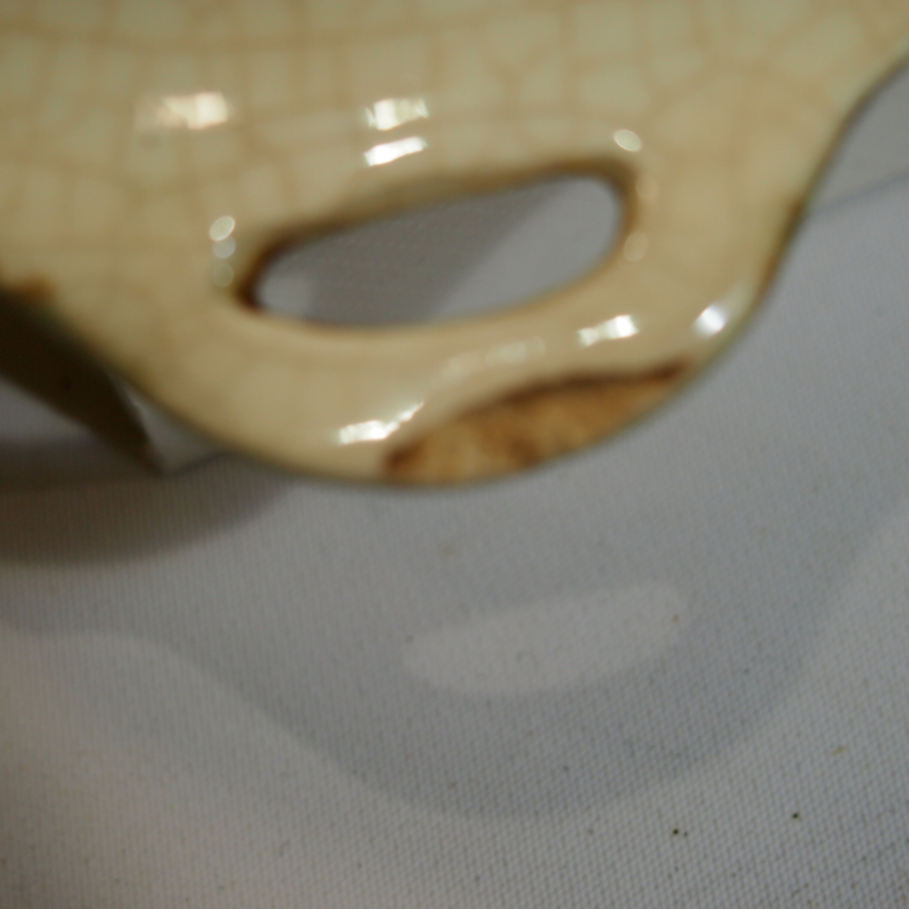 Pair of ceramic plates signed Antonio Peyro