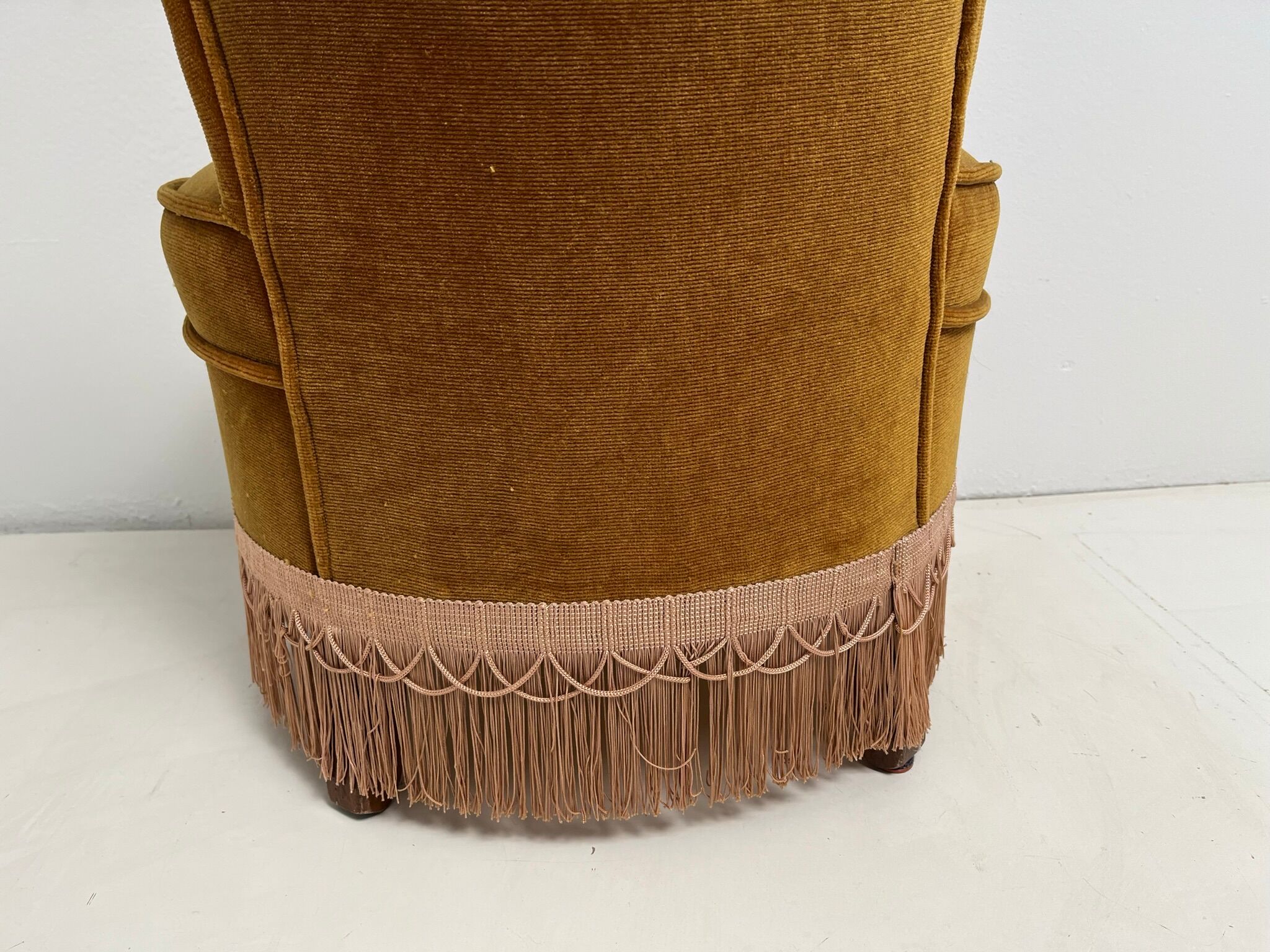 Vintage toad armchair with fringe 50s
