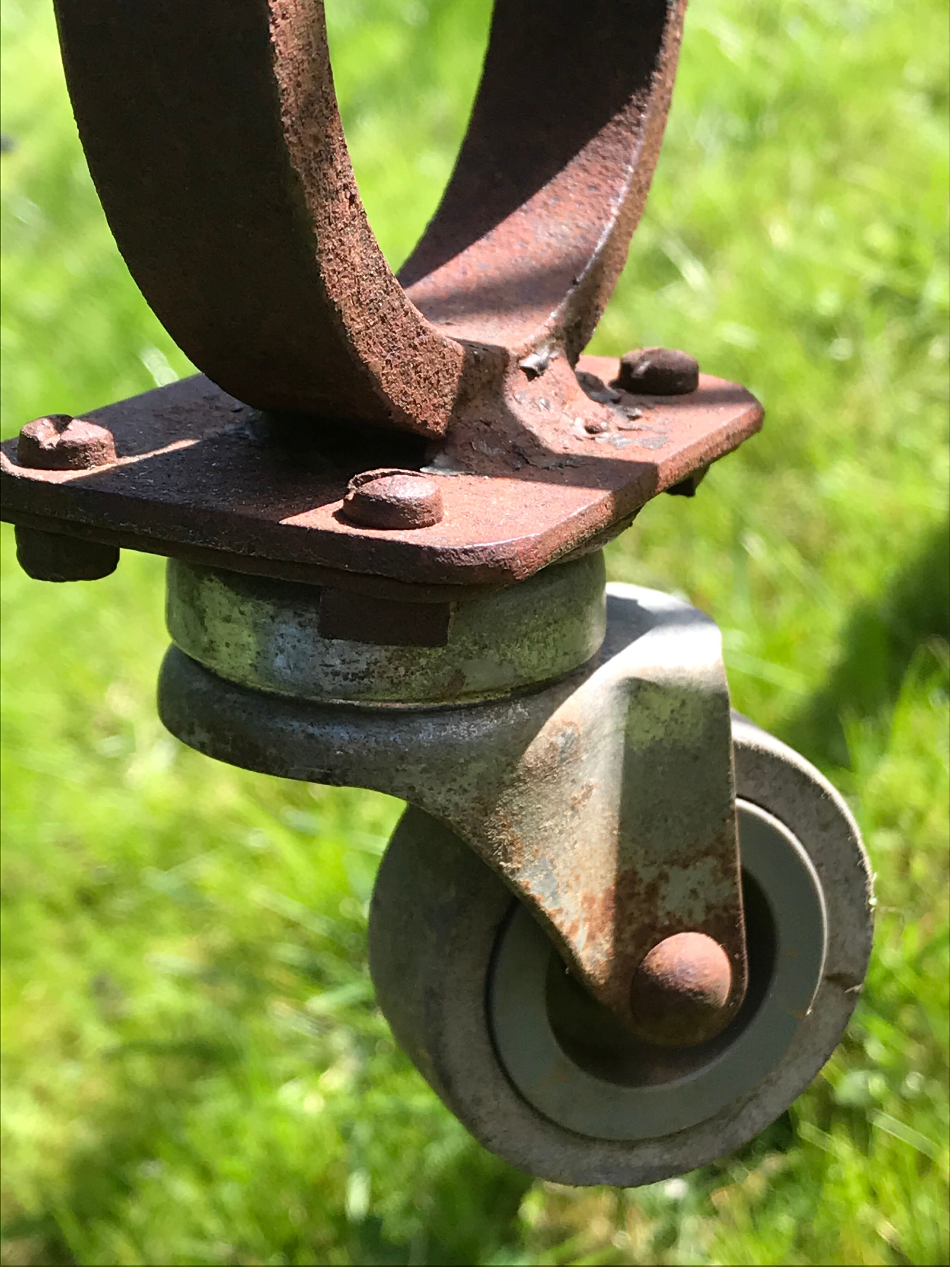 Ironworks plant holder