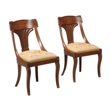 Antique Louis-Philippe chairs in walnut and fabric, Italy, 19th century.