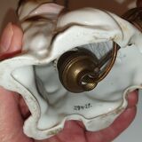 Chien lumière en porcelaine