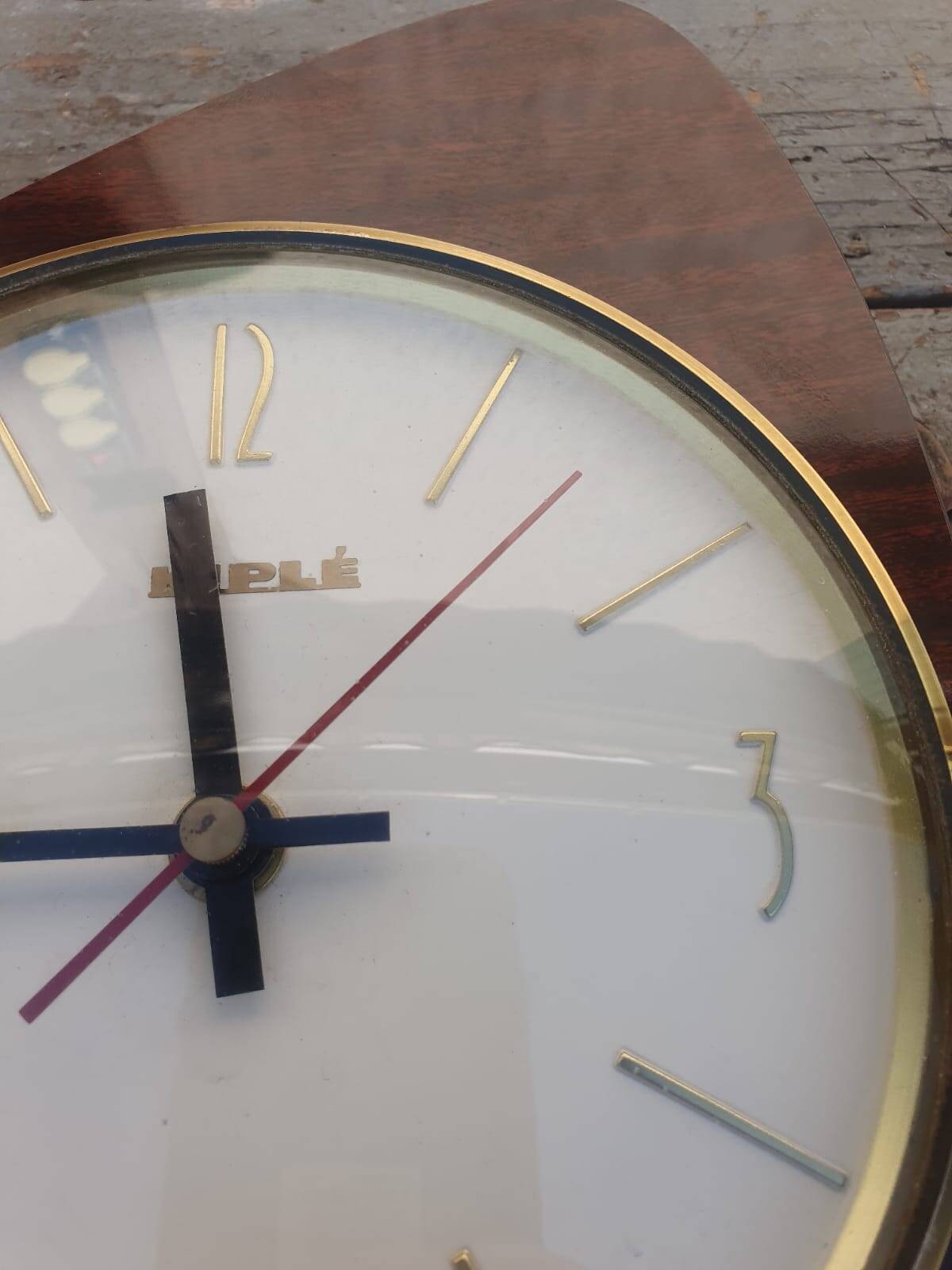 Kiple vintage formica clock