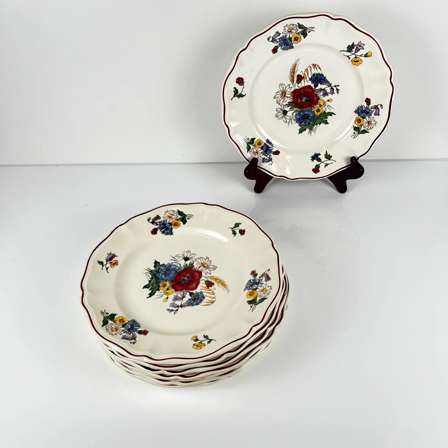 Lot de 8 assiettes plates "Agreste" Sarreguemines, XXe s.