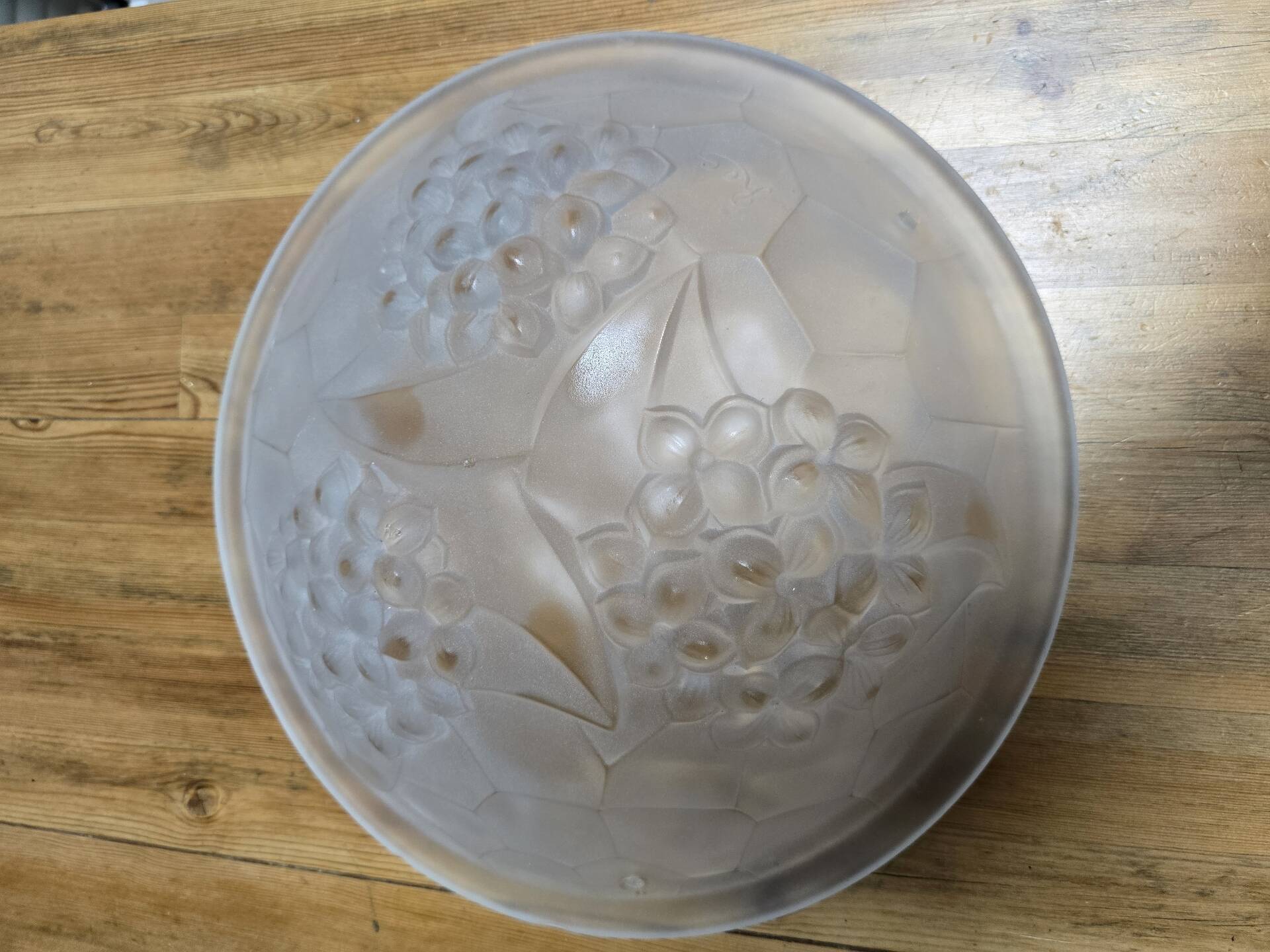 Frosted moulded glass chandelier bowl Art Deco signed Roc