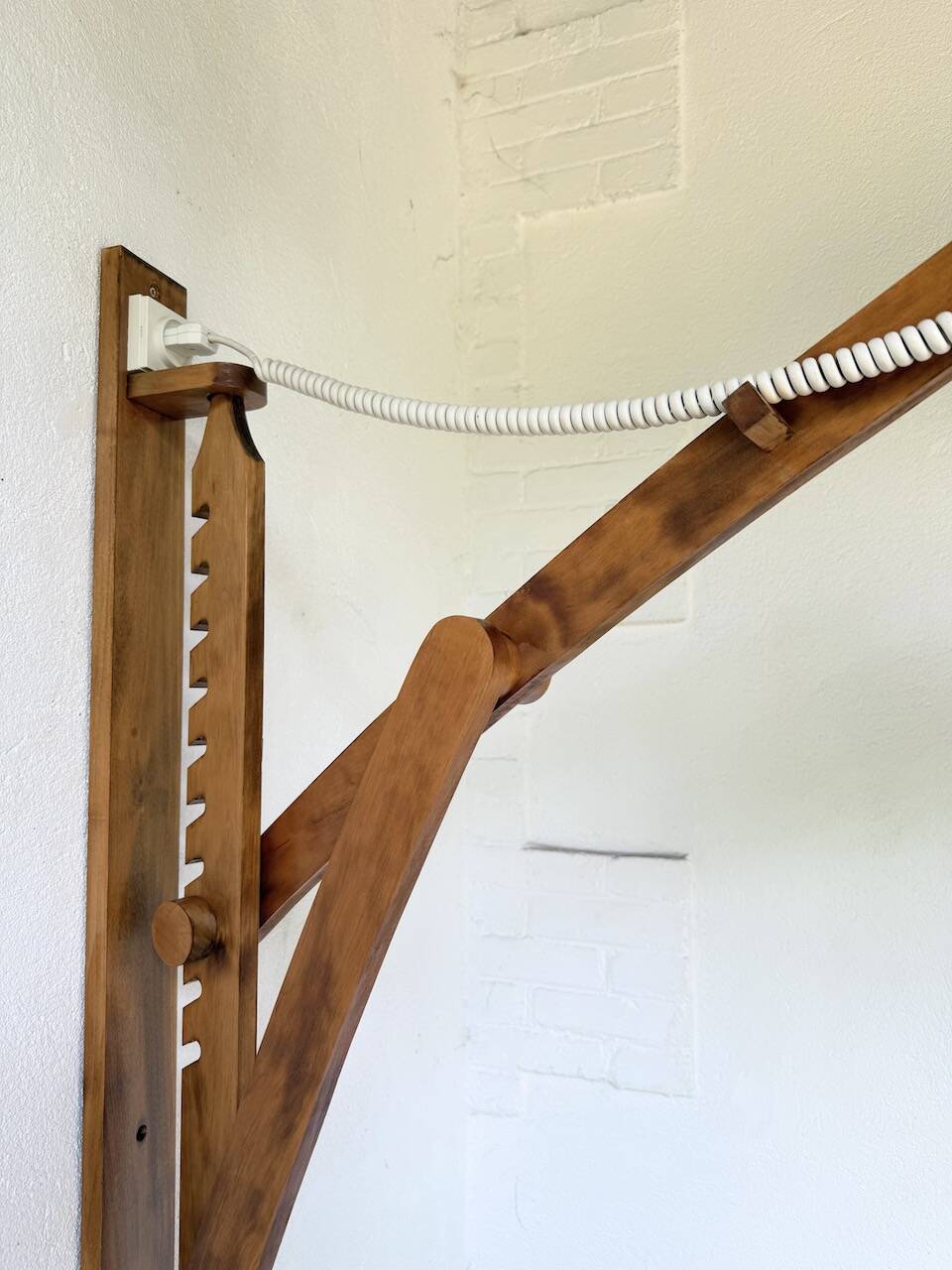 Mountain furniture gallows France pine