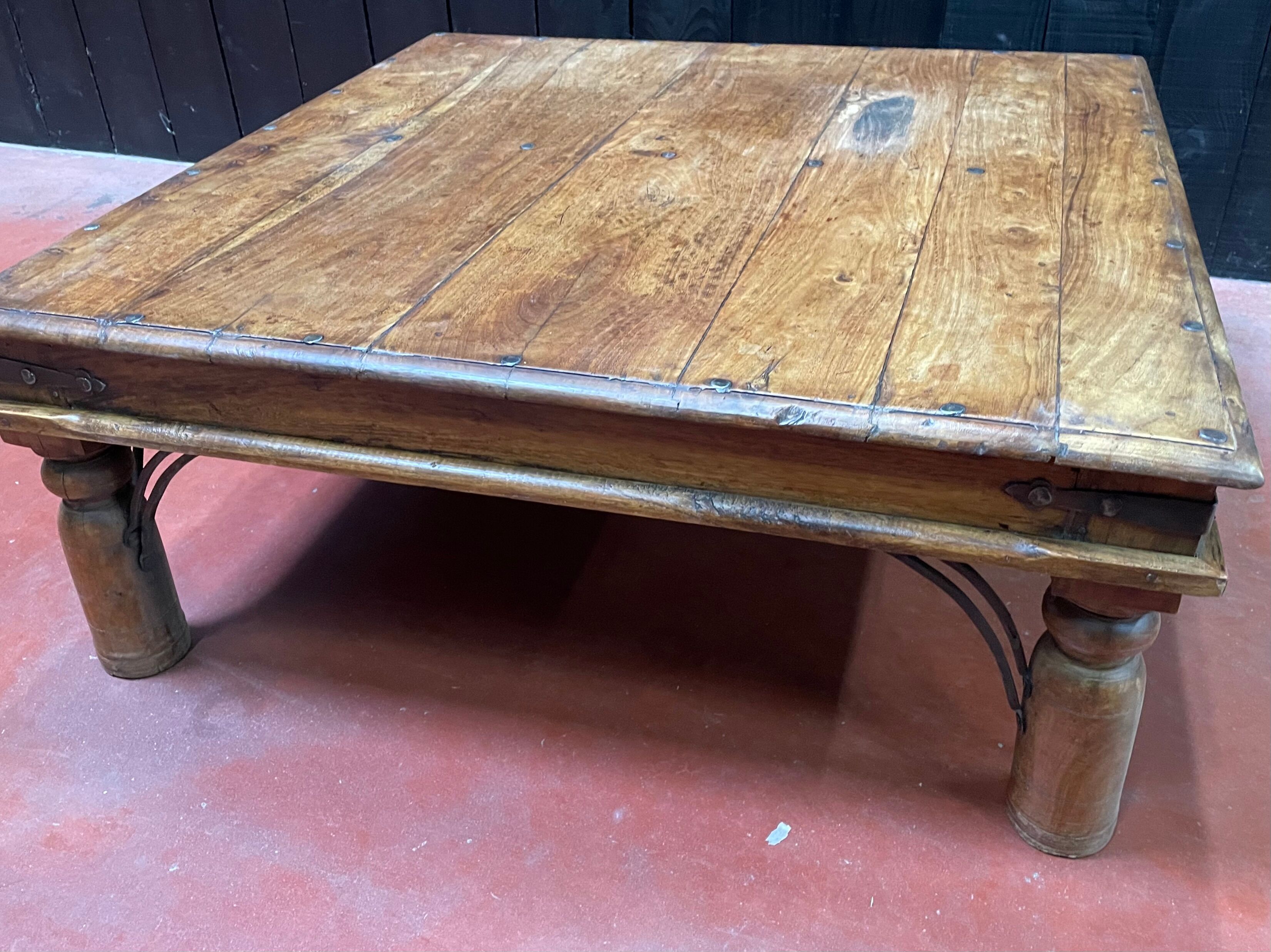 Square coffee table in solid teak wood 1m x 1m
