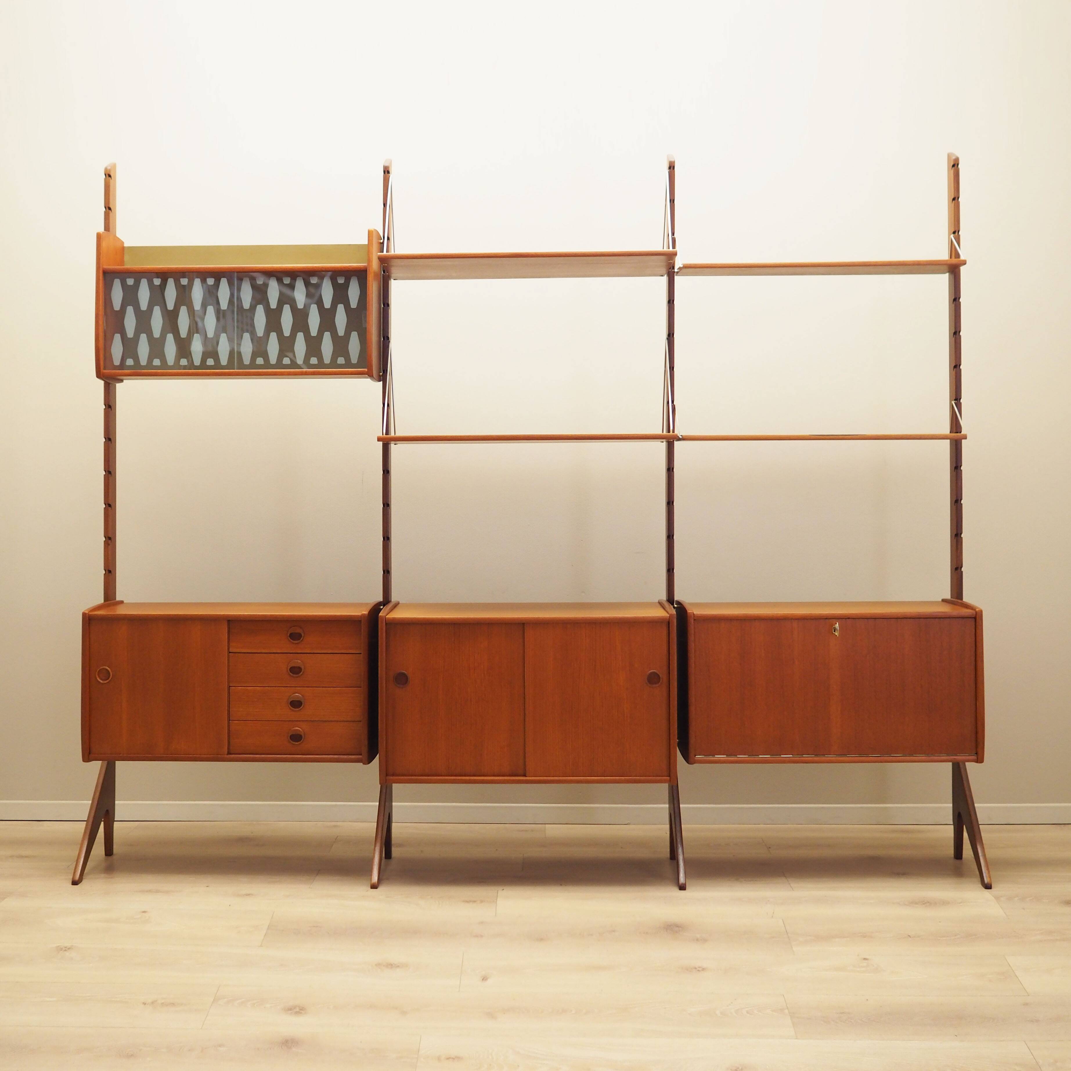 Teak system bookcase, Norwegian design, 1960s, production: Blindheim Mobelf