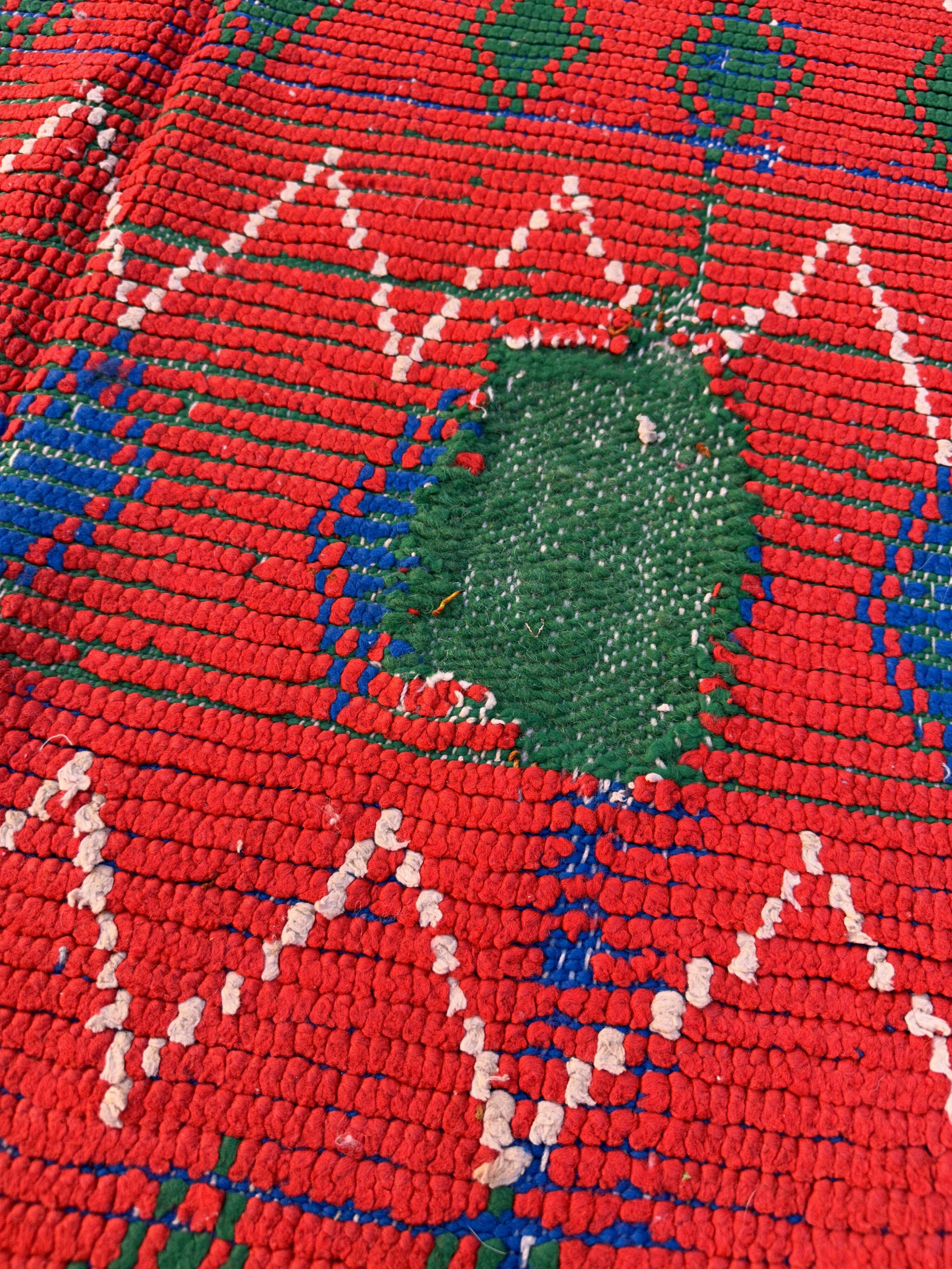 Red Boujad Moroccan rug - 145 x 226 cm