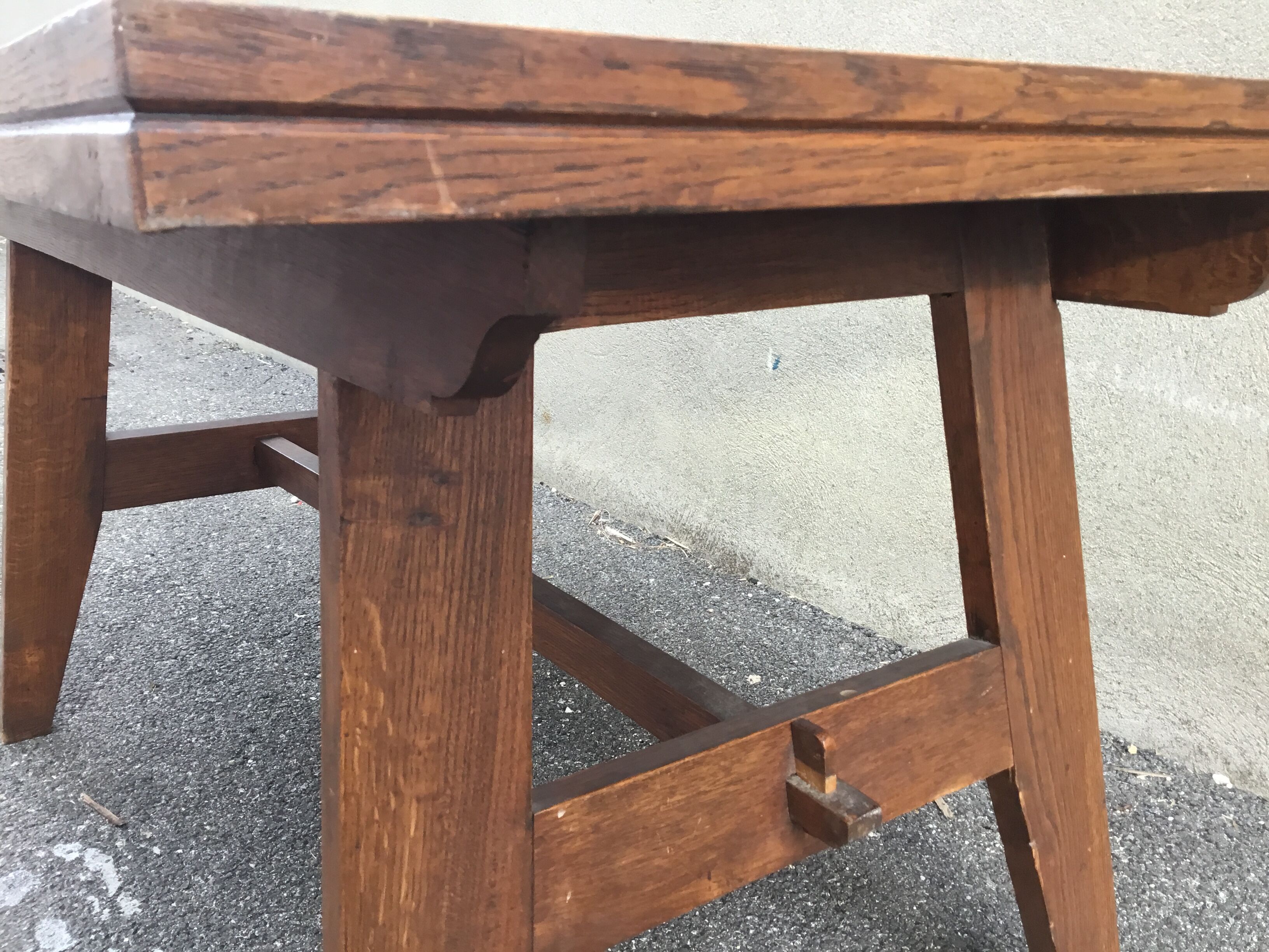 Table René Gabriel