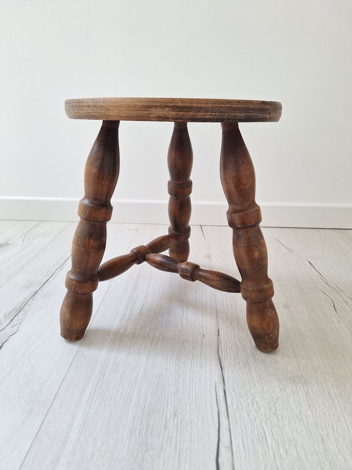 Vintage tripod stool