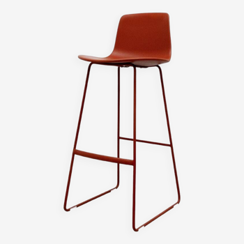 Lottus high stool from Enea dark red