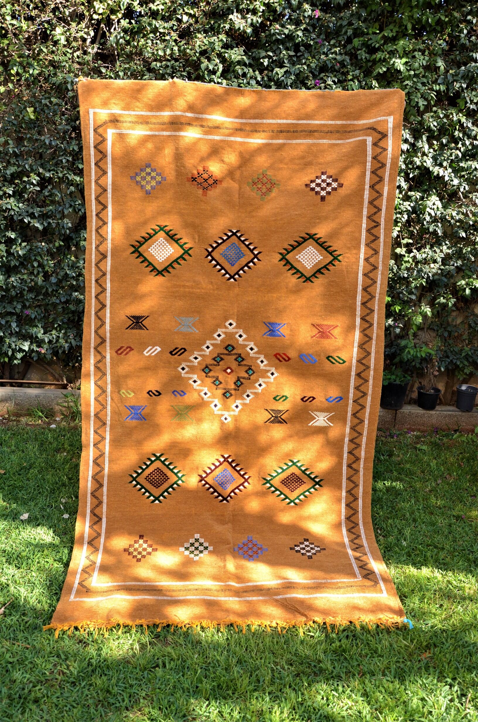 Tapis berbère marron ethnique 132x241 cm