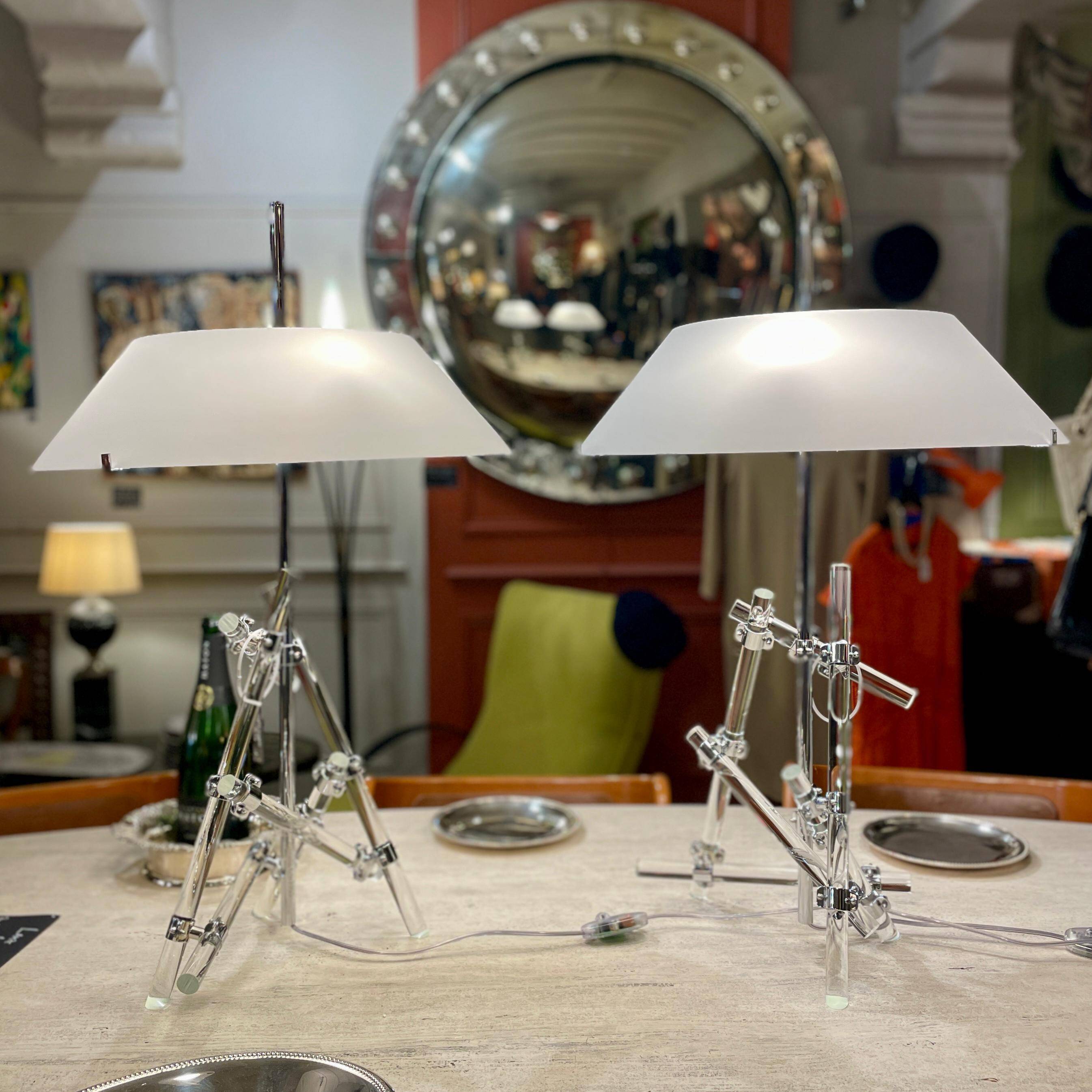 Ashanghai lamp published by Fontana Arte by Max Ingrand