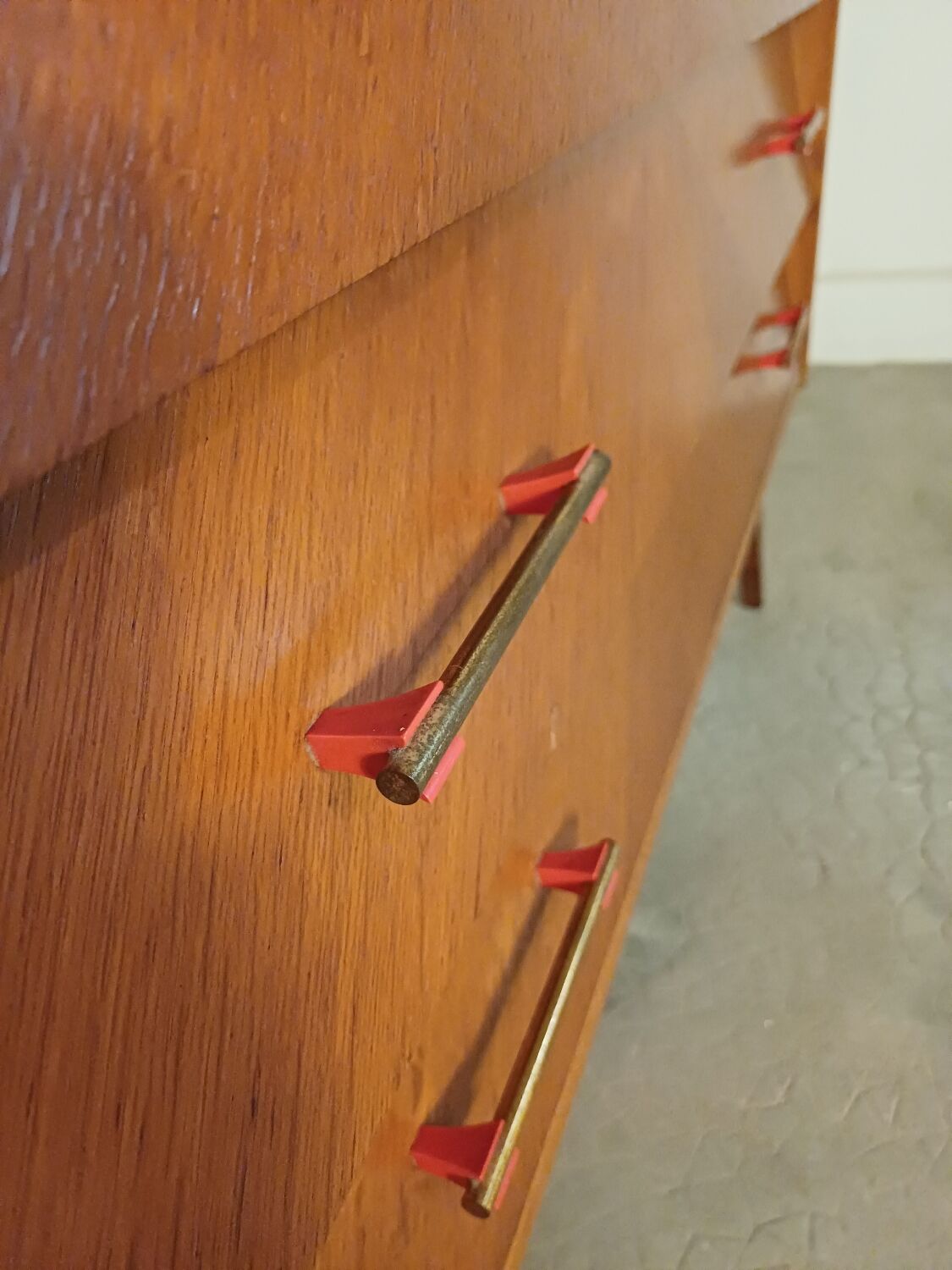 Vintage chest of drawers