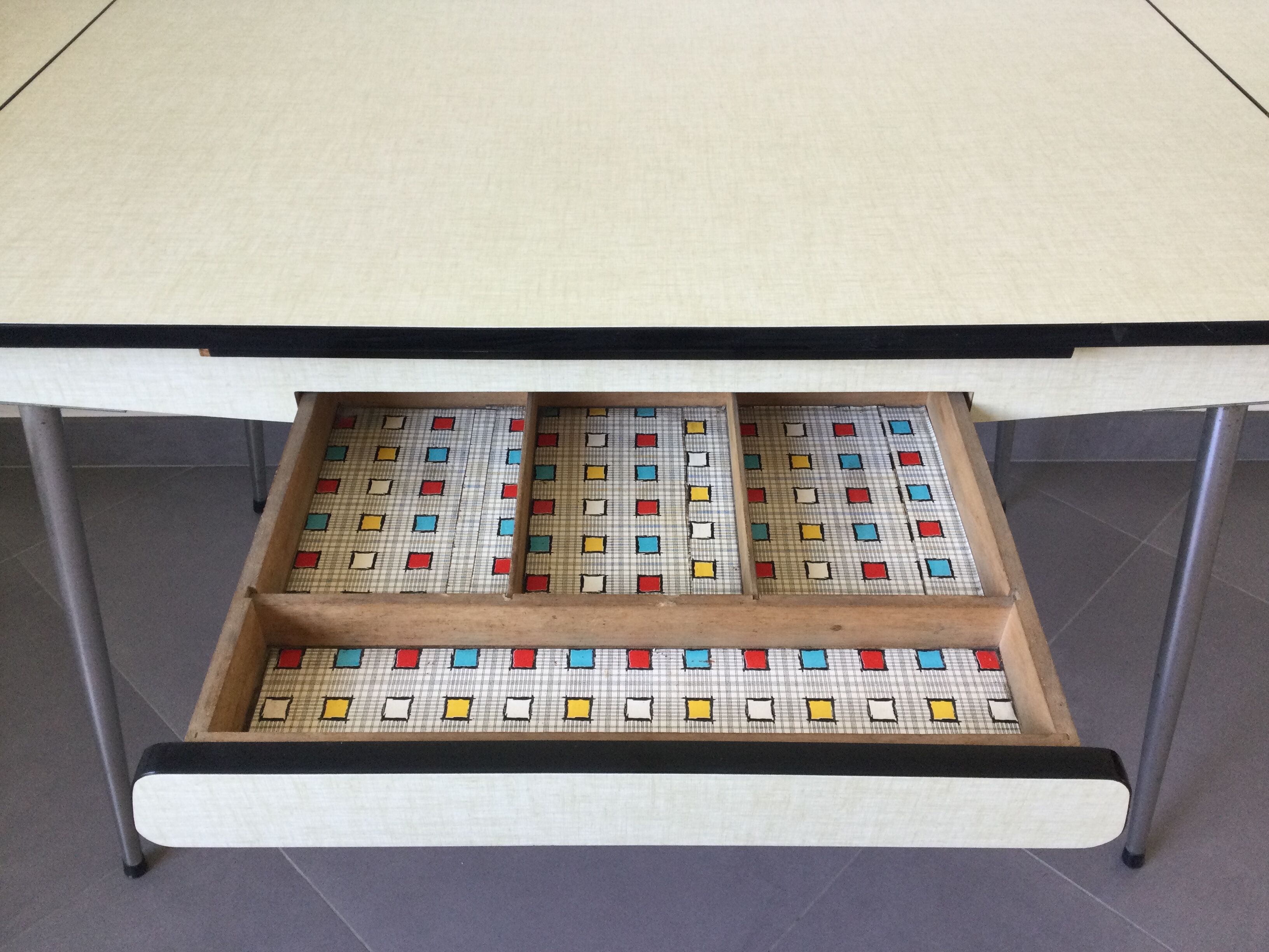 Water-green formica table