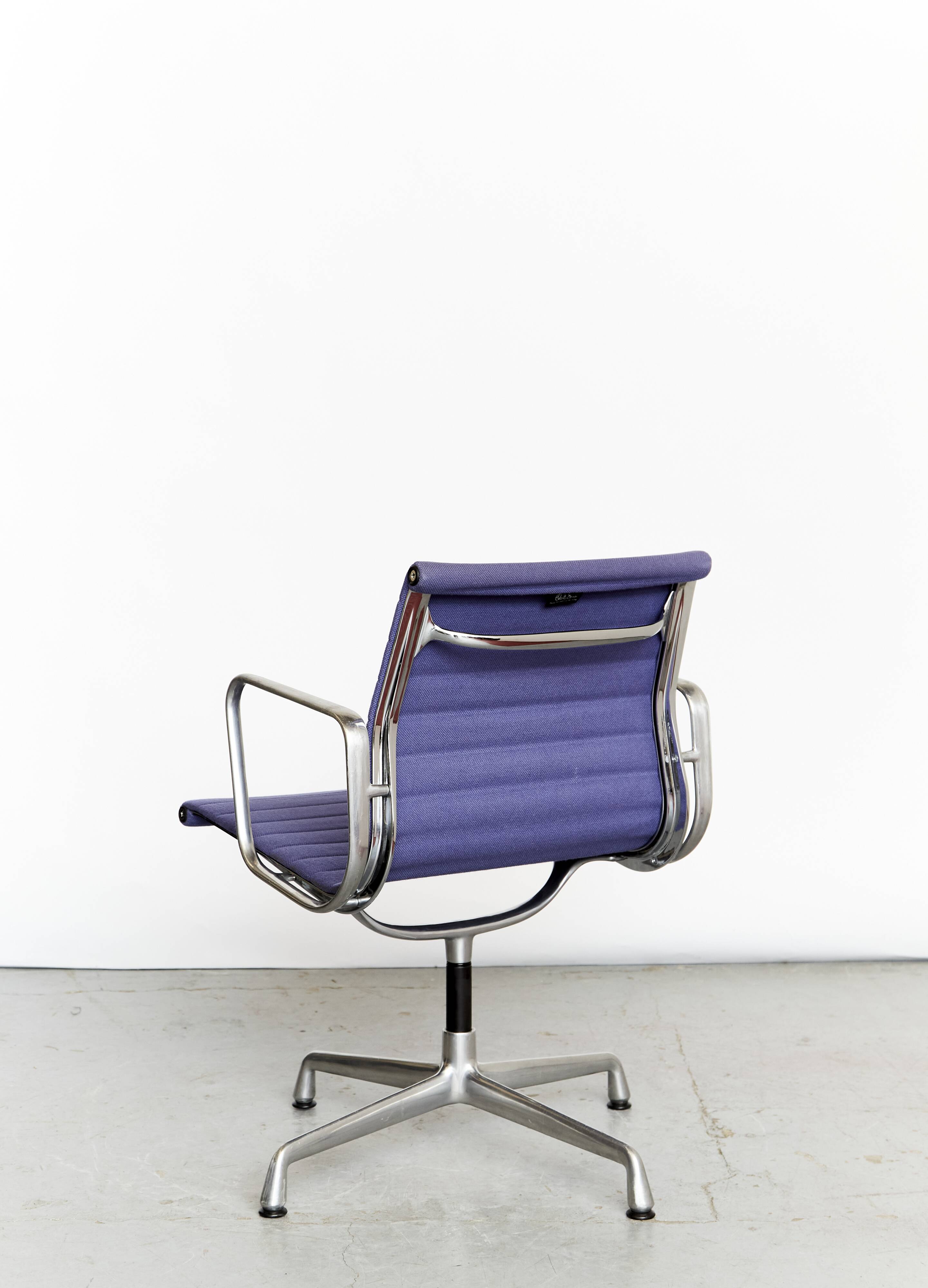 Charles & Ray Eames Aluminium Group Chair EA 108 for Vitra