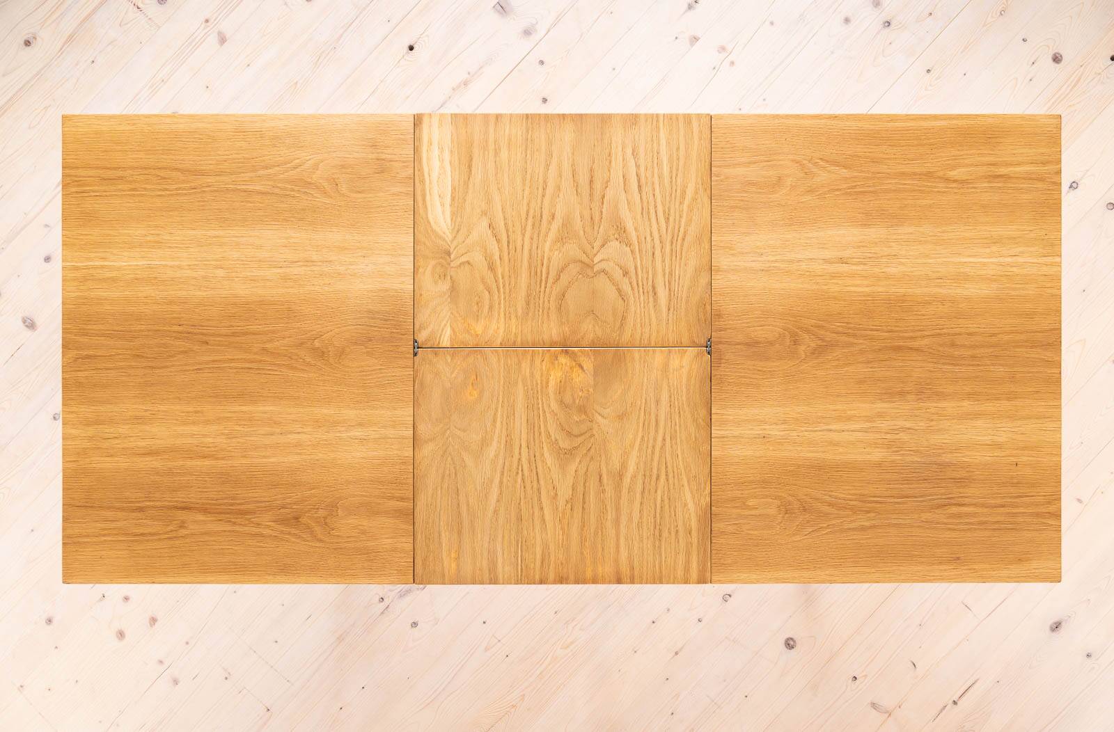 Dining table and 4 chairs by Antonin Šuman, restored.