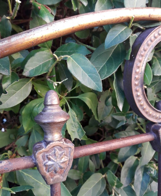Napoleon III headboard in iron and brass L127xH139