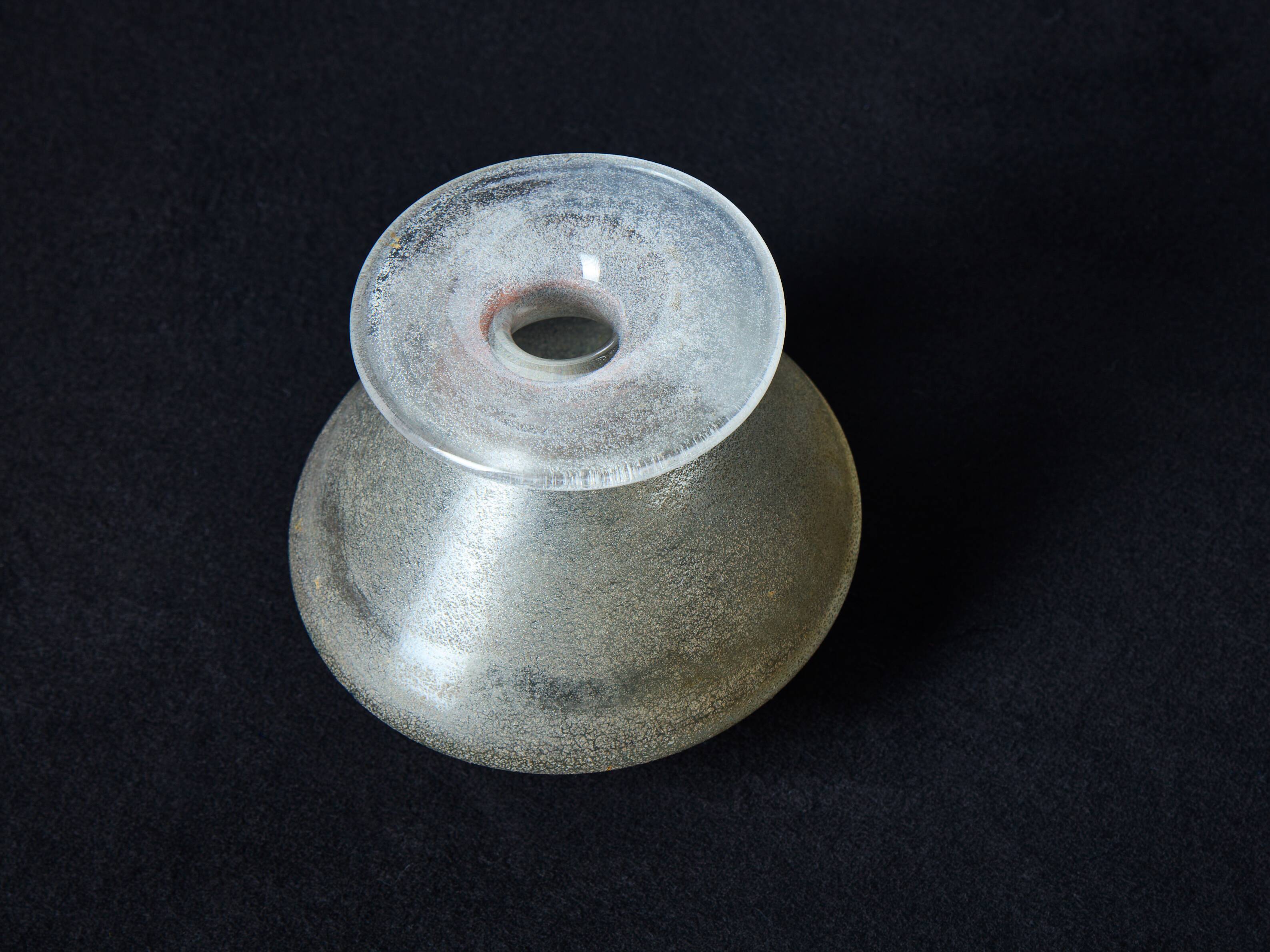 Vintage mouth-blown bubbled glass soliflore