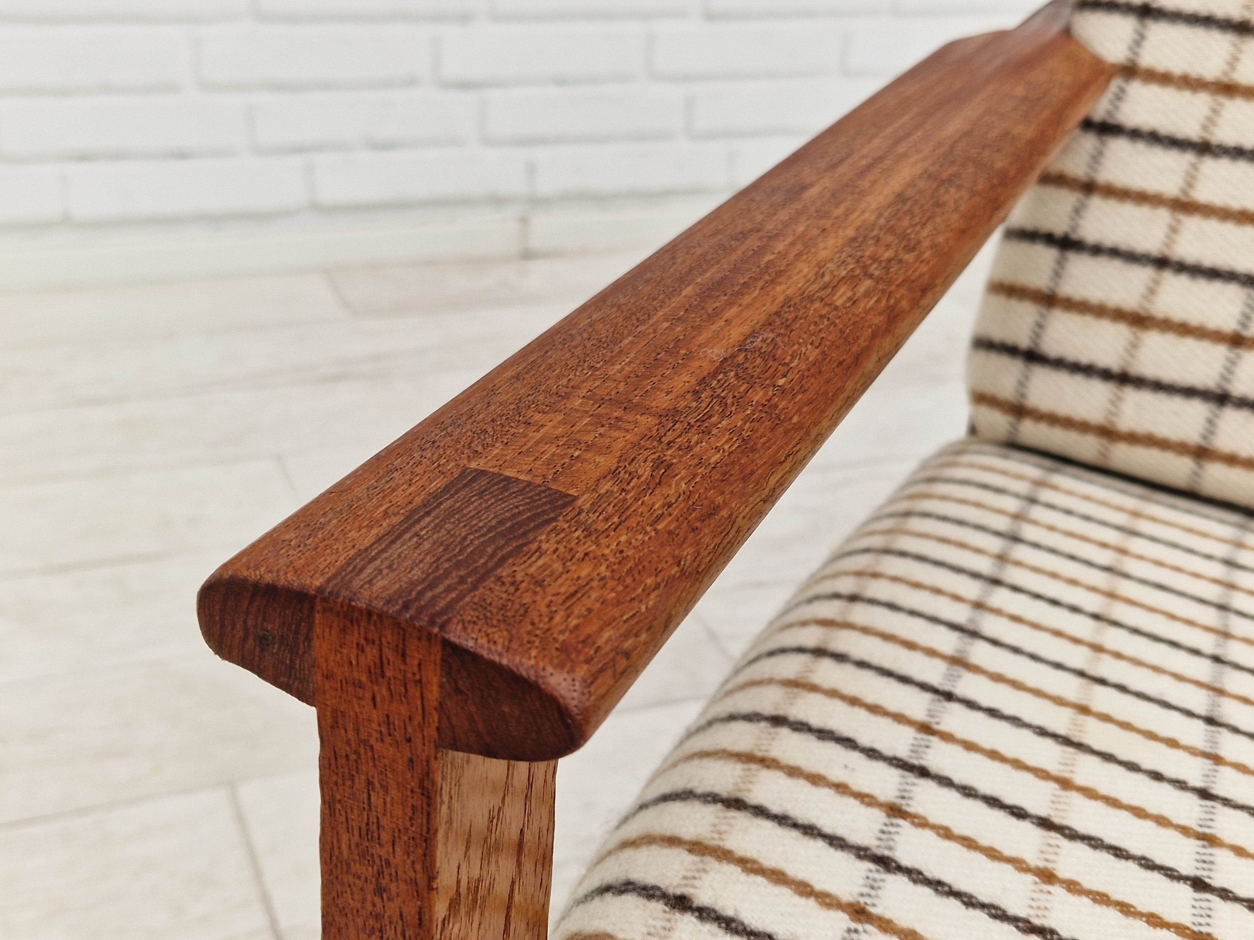 Années 1970, design danois par Illum Wikkelsø, modèle Capella pour Eliersen Møbler.