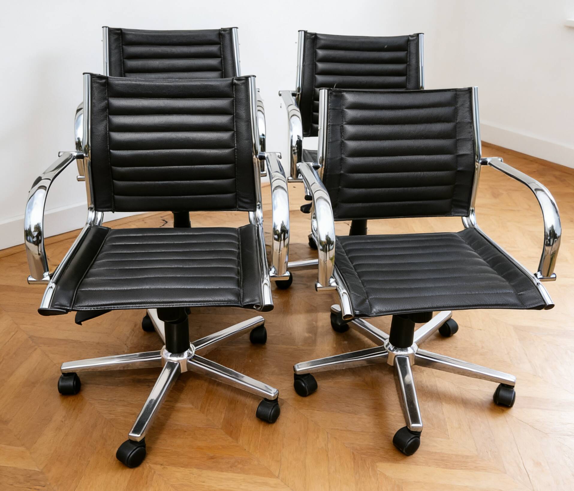 Set of 4 BUM office chairs