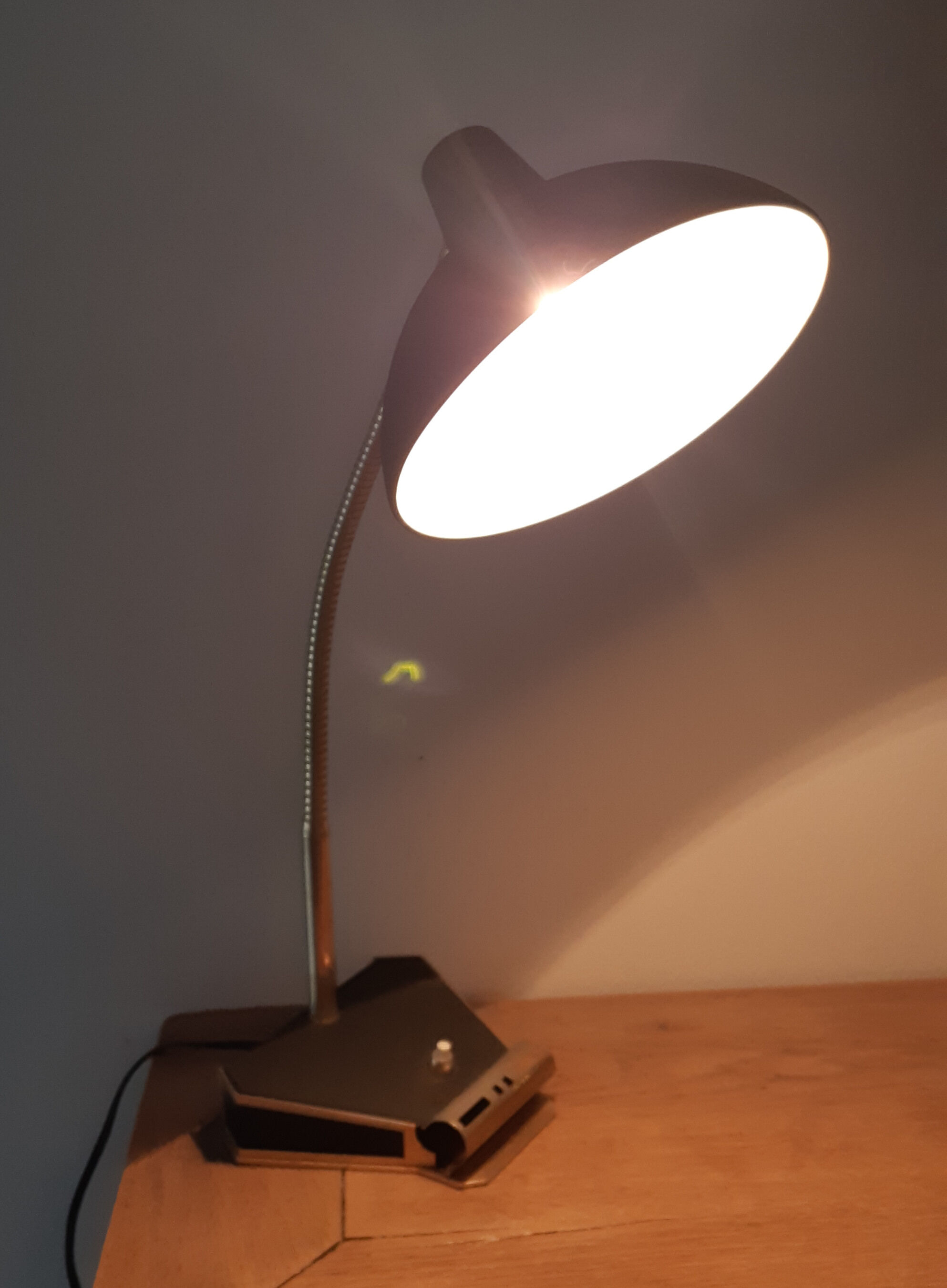 Black desk lamp