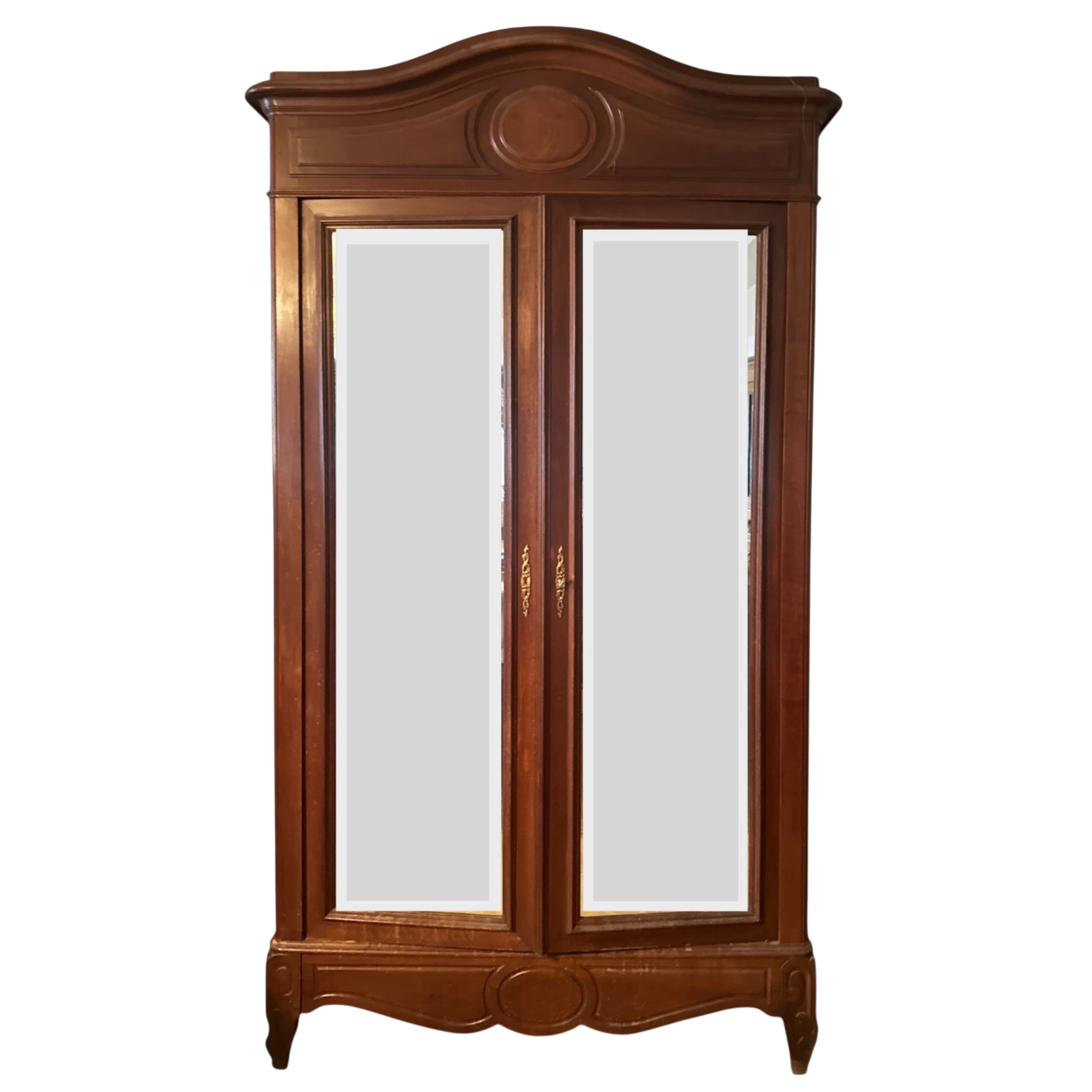 Armoire de style Louis XV à deux portes à miroirs biseautés