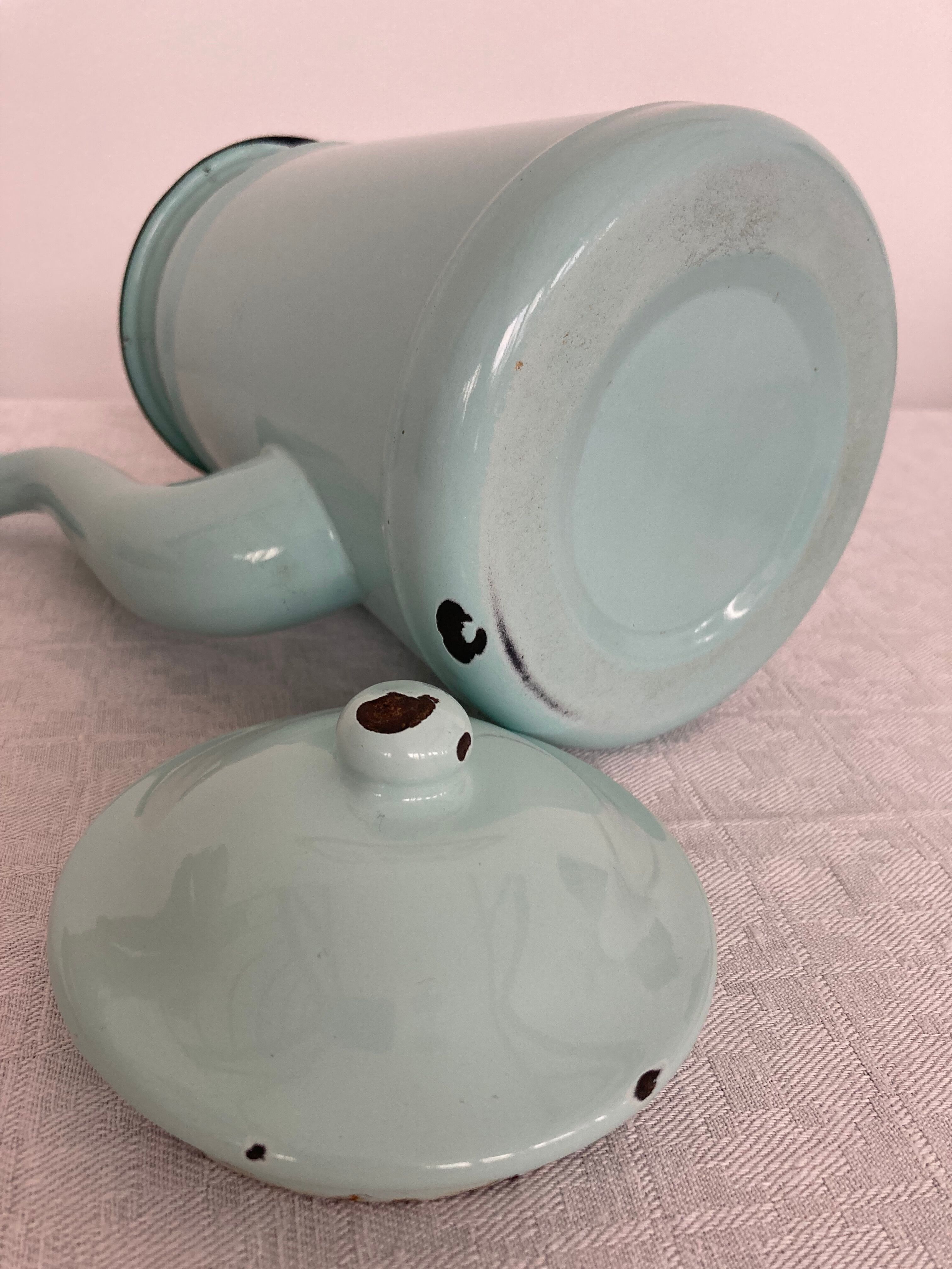 Mint green enamelled sheet metal coffee maker