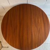 Scandinavian round table