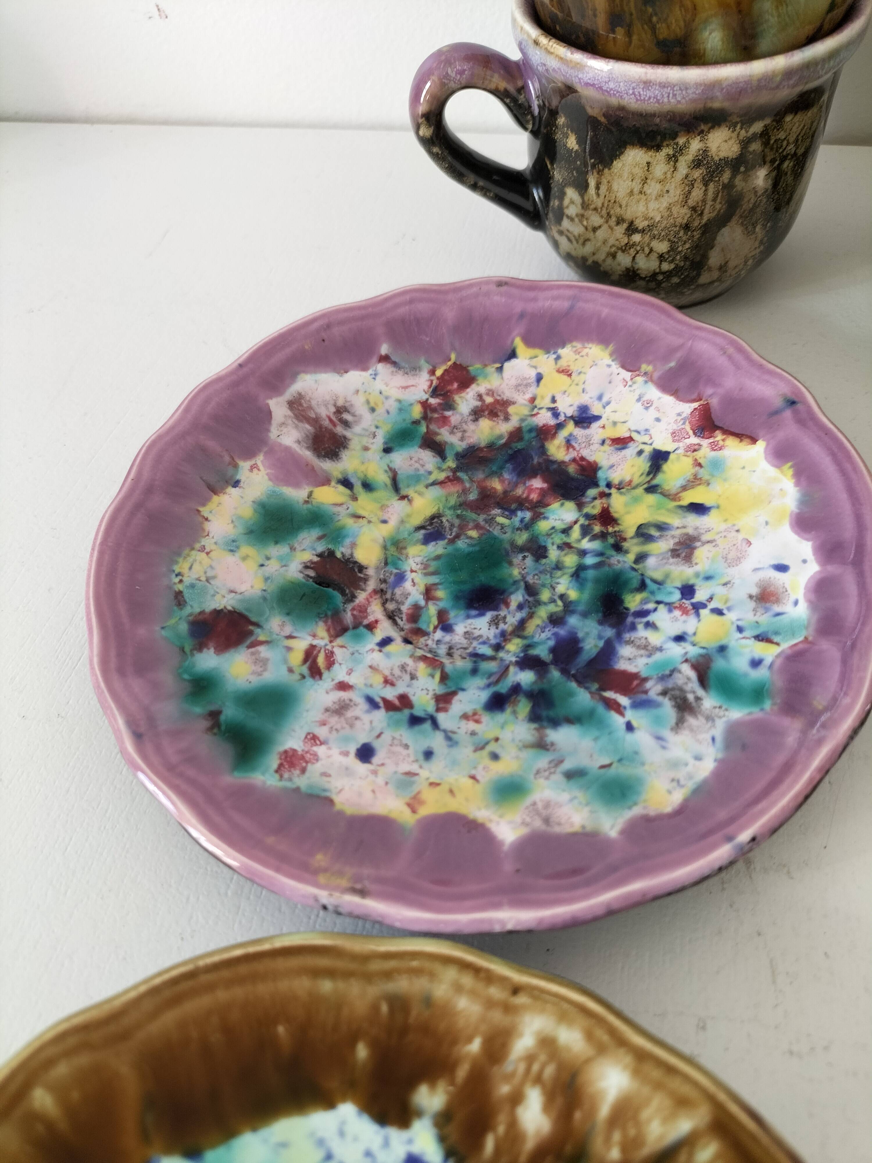 Gaston Gaubier ceramic cups and saucers