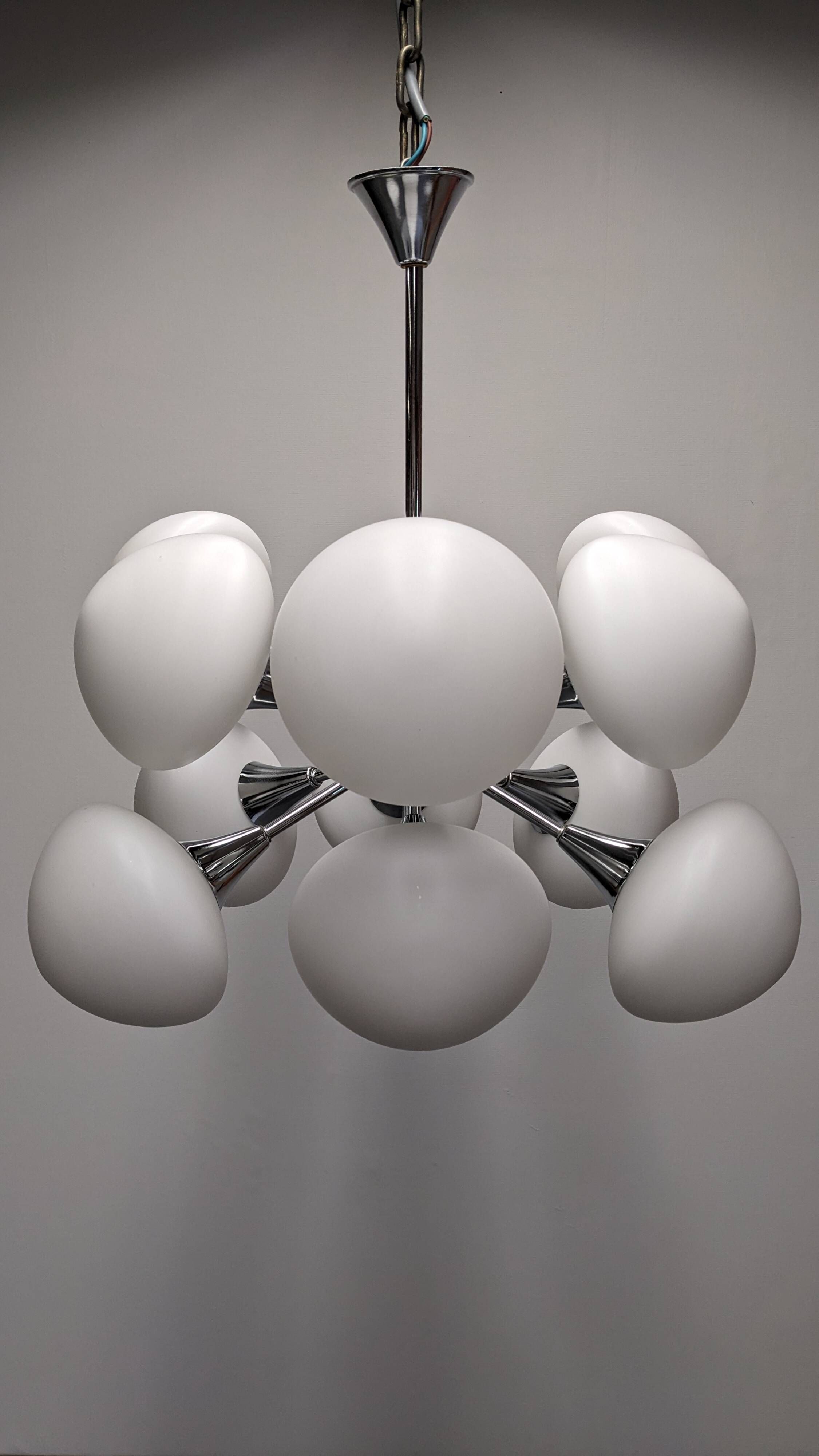 Sputnik chandelier with 12 frosted glass lights, Italy circa 1970.
