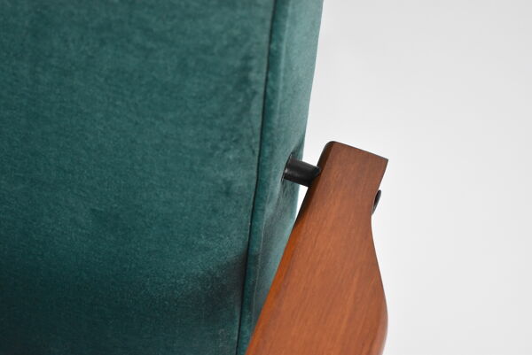 Fauteuil vintage ''Fox'' - designer H. Lis, années 1970, velours vert bouteille