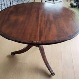 Foldable empire round table, lion's claw
