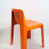 Fiberglass chair by Marc Berthier model Ozoo 700