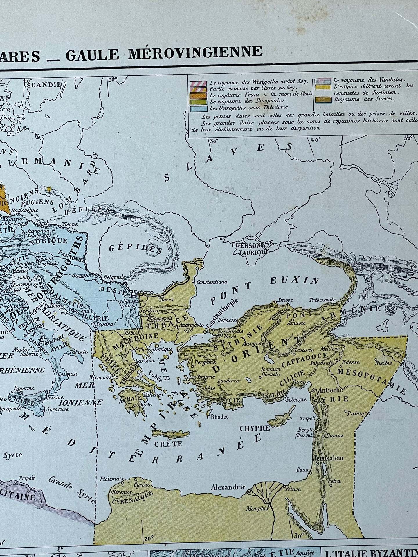 Historical map - Barbarian kingdoms and Merovingian Gaul - 27x37cm