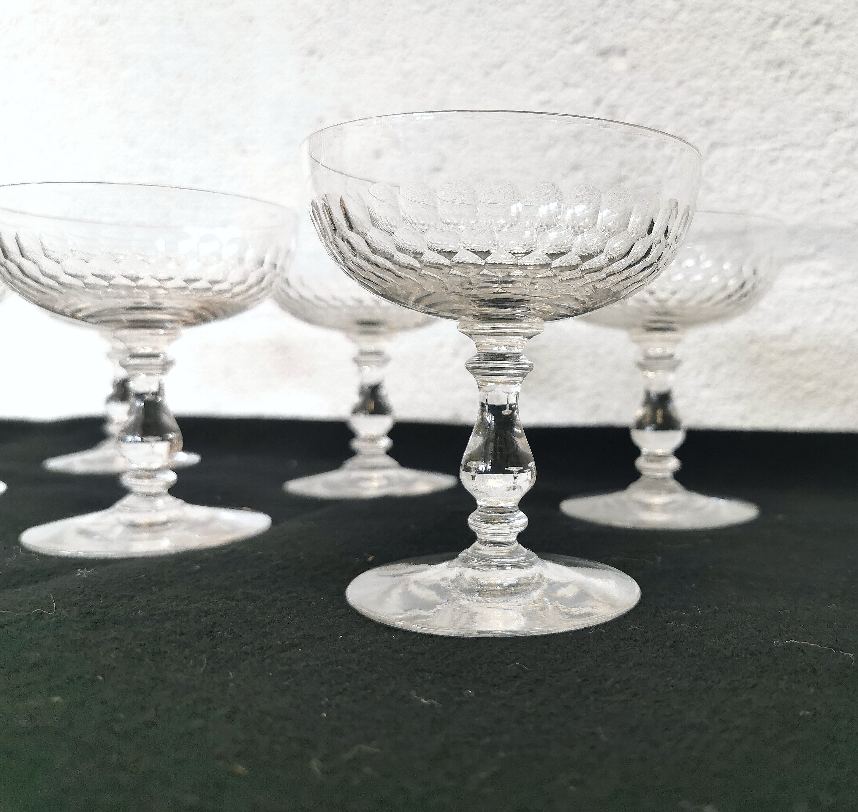 6 crystal champagne cups
