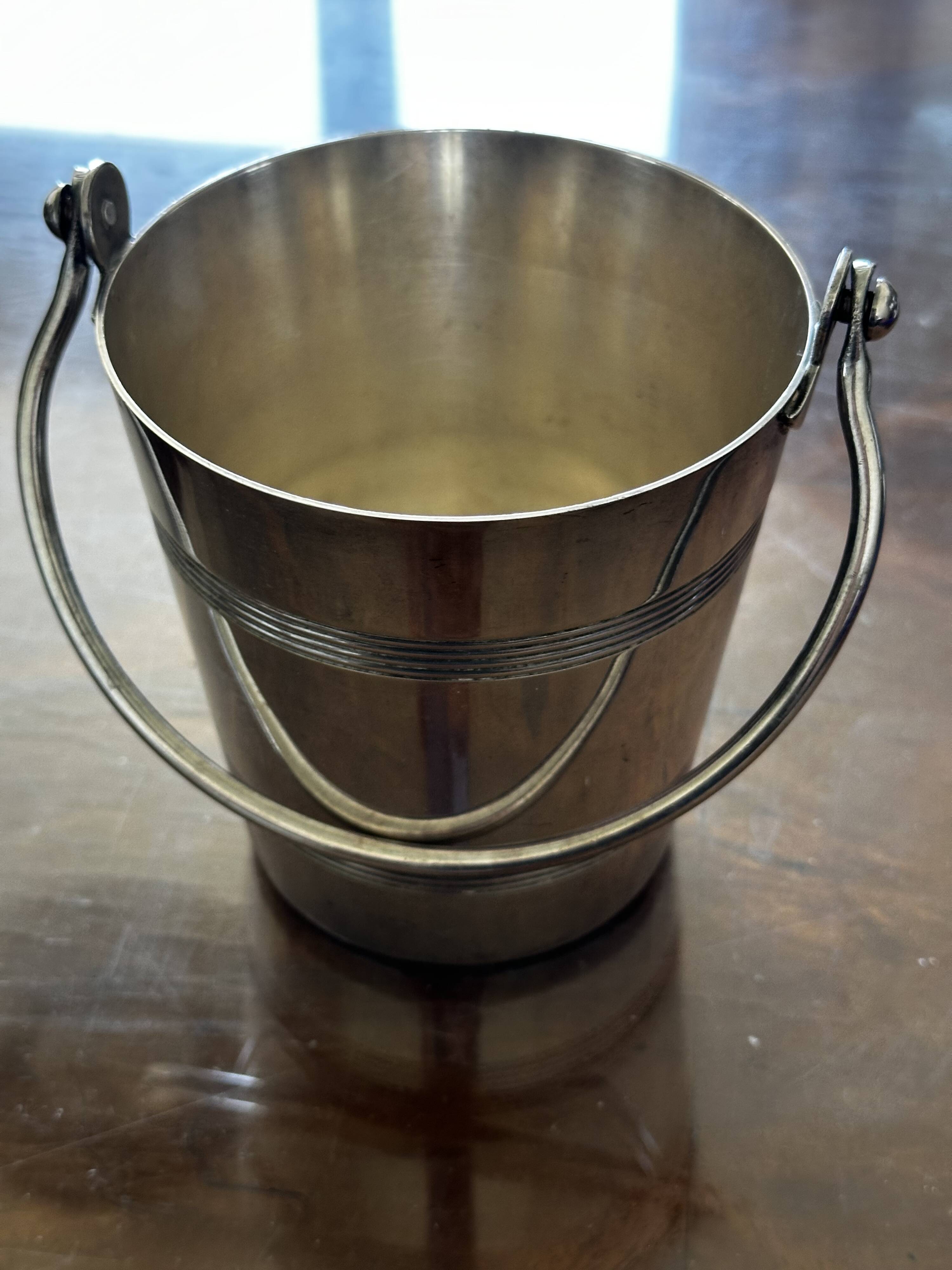 Ice bucket, 1930s period, silver-plated metal, 11 cm high