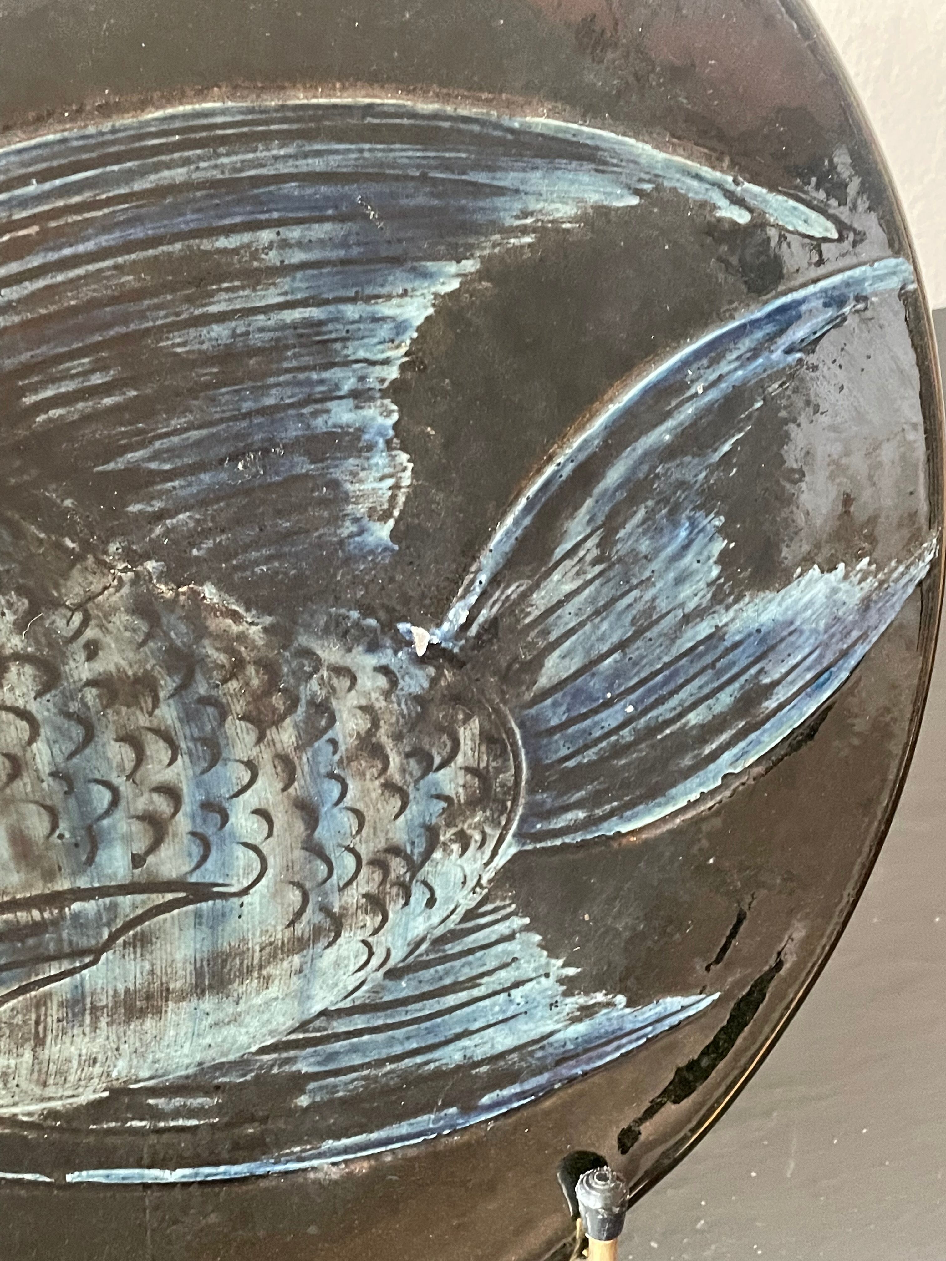 Ceramic fish plate