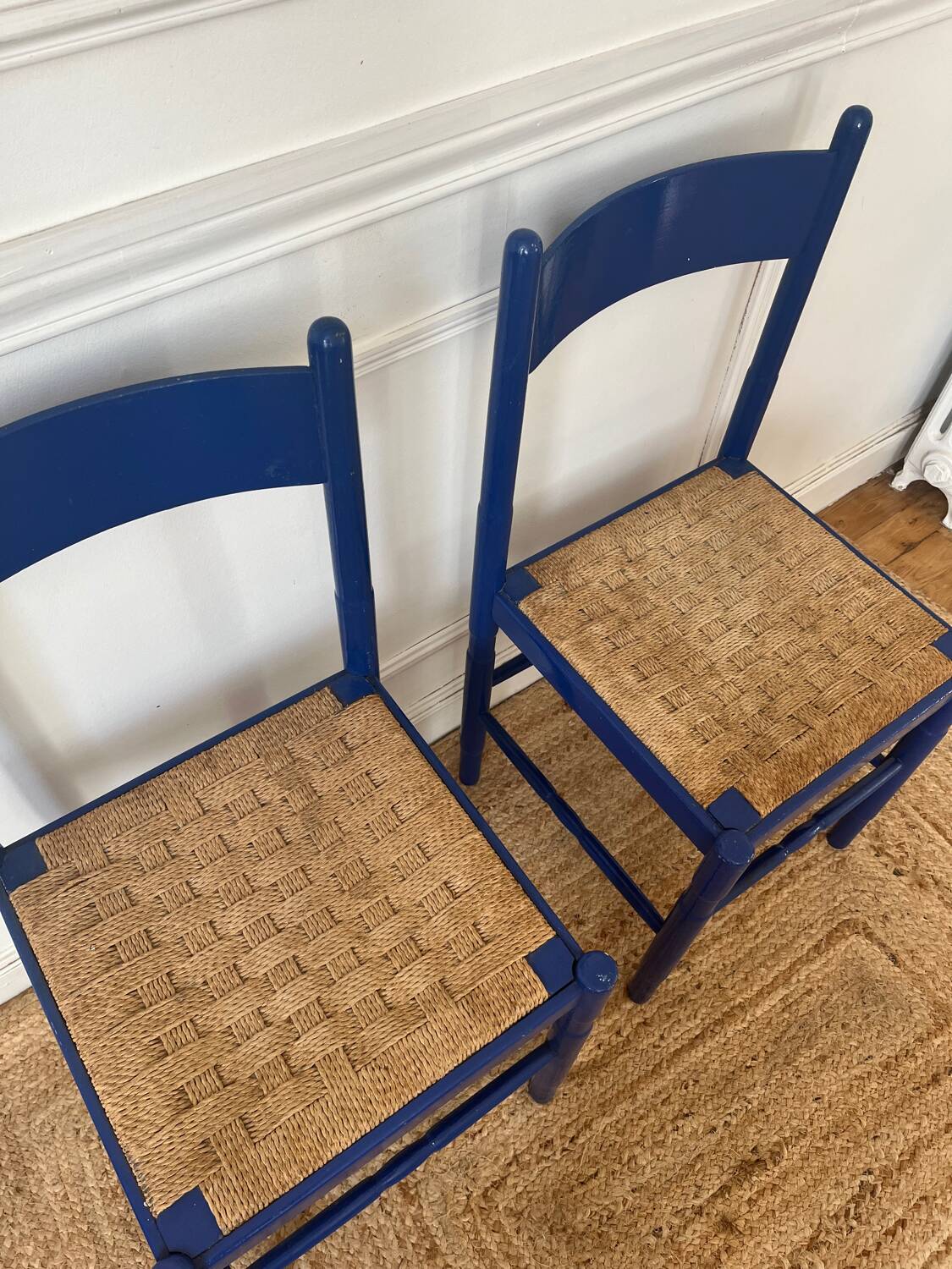 Paire de chaises en bois et corde