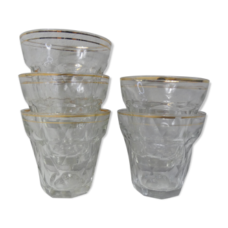 5 bistro glasses
