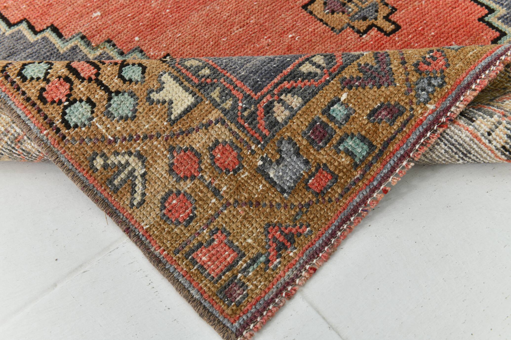 57s Antique Handmade Turkish Rug, 109x193Cm
