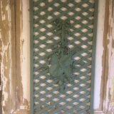 Wall panel, violin (resin) on wooden trellis