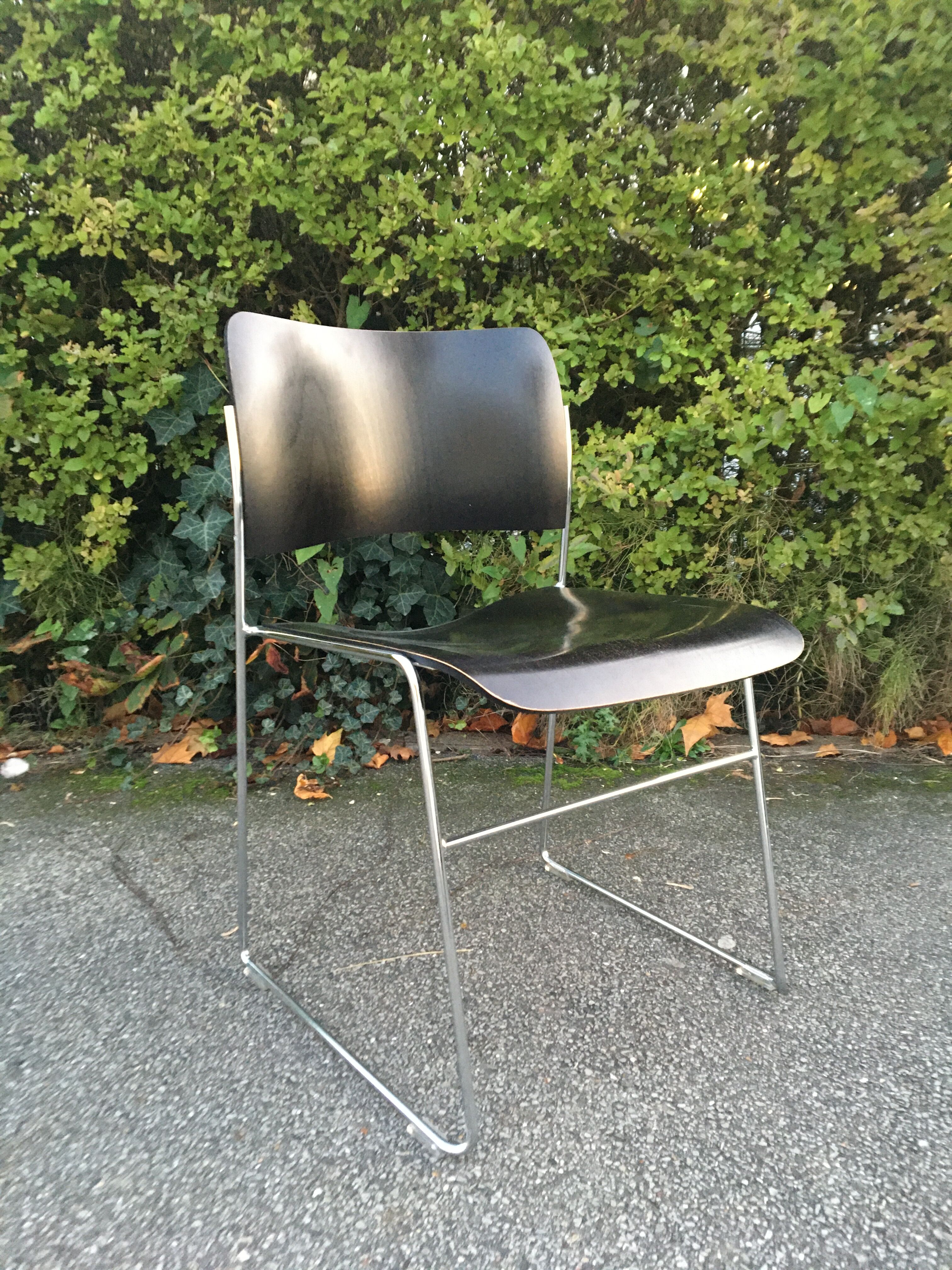 Set of 6 David Rowland Black Chairs 40/4