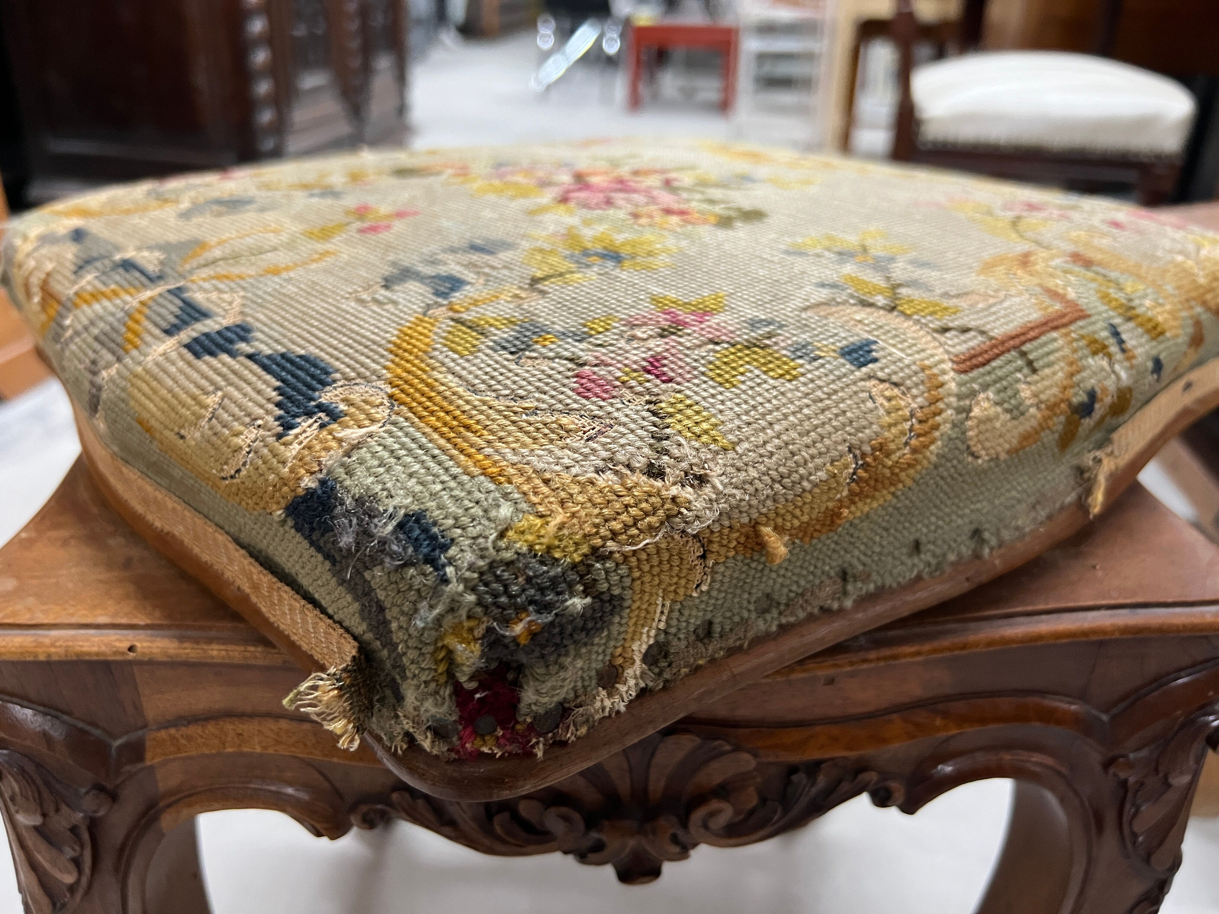 Vintage Louis XV style piano stool