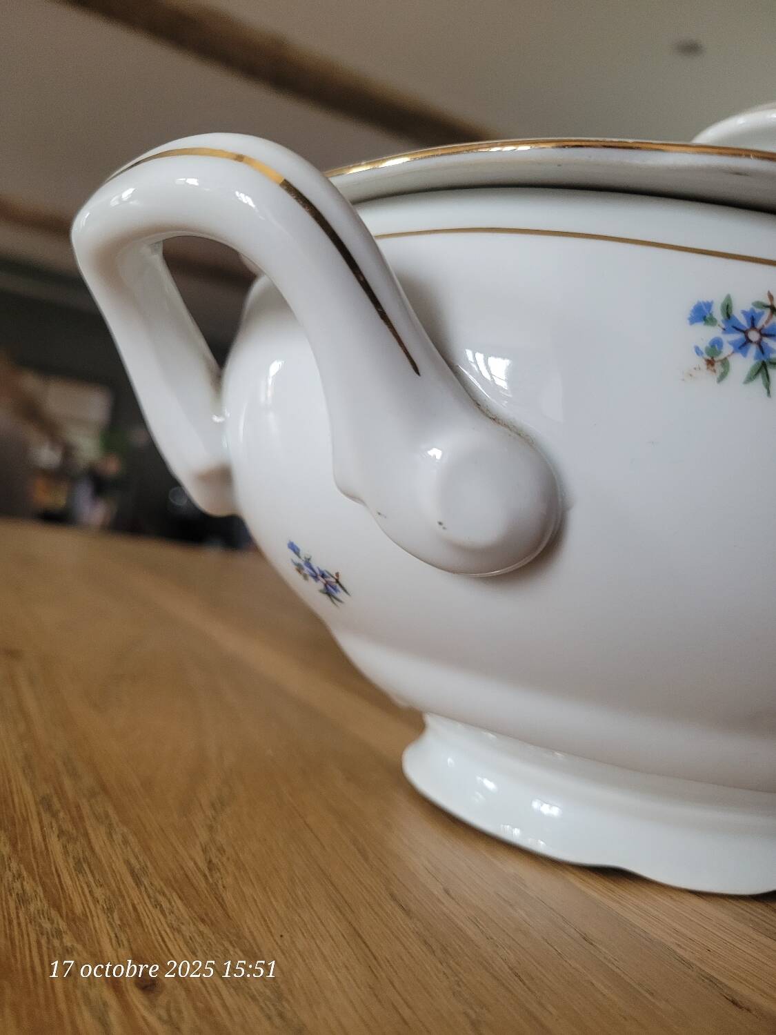 Vintage porcelain vegetable dish / soup tureen