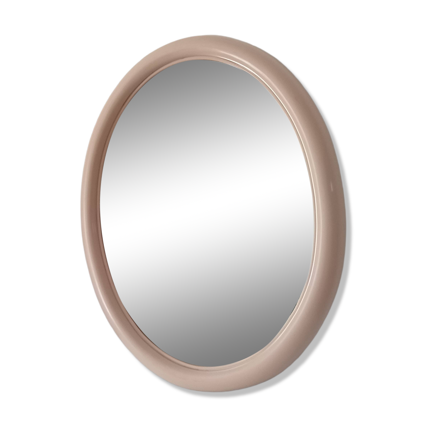 Vintage oval mirror from the 70s.