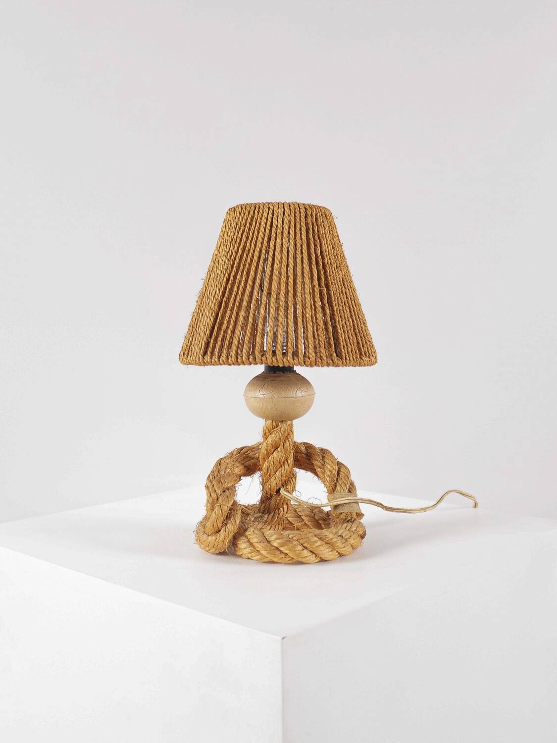 Audoux & Minet - Lampe de table en corde vers 1950