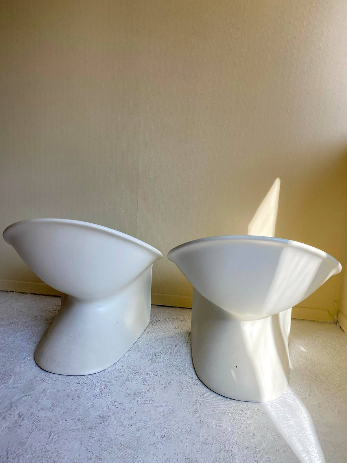 Fauteuils space age en fibre de verre des années 70