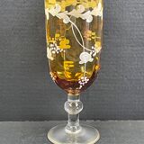 Vase in the shape of glass on shower stand, glazed painted glass 22.5 cm