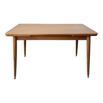 Scandinavian table